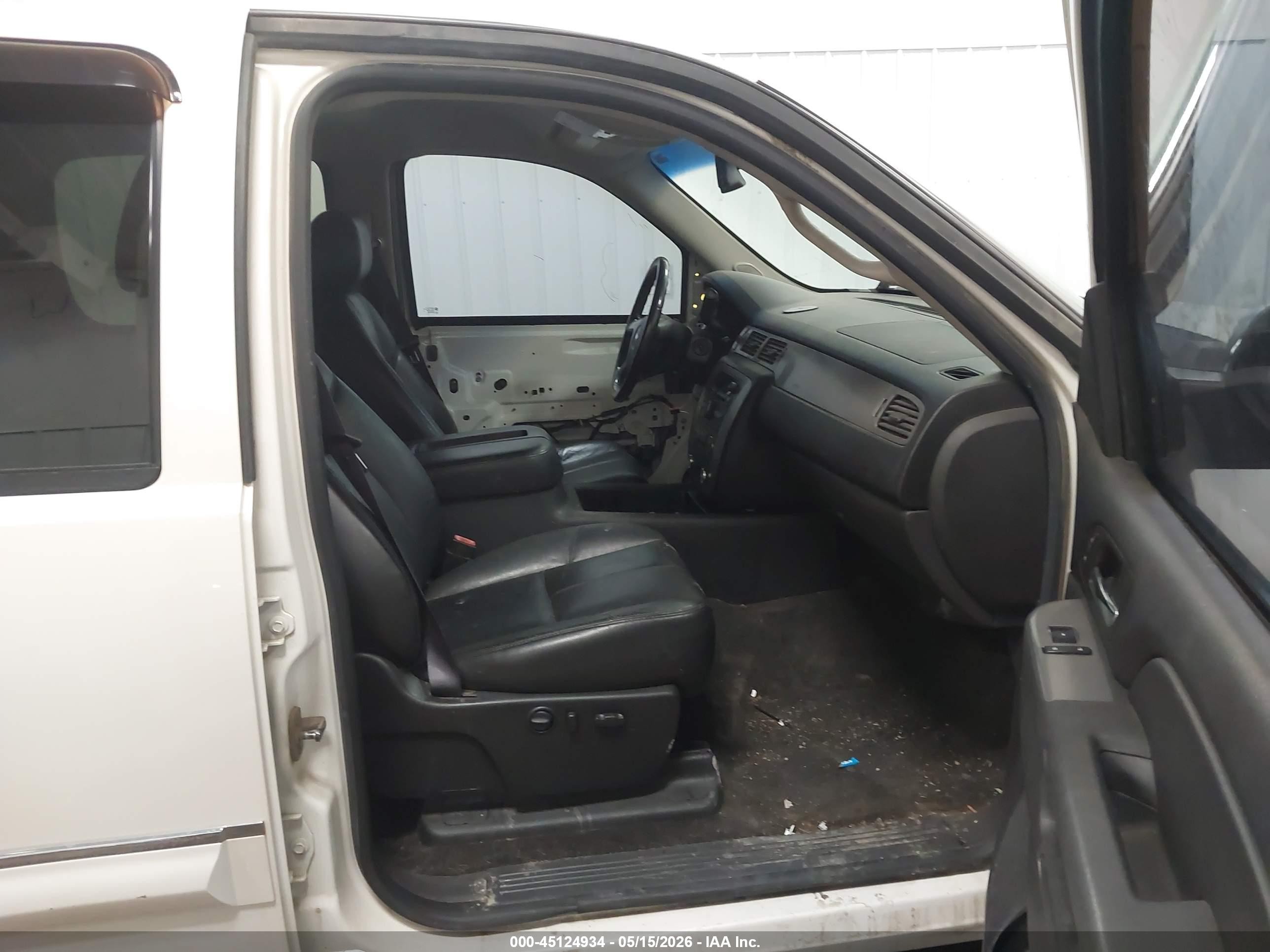 2012 Chevrolet Silverado 1500 Ltz White vin: 3GCPKTE75CG163680