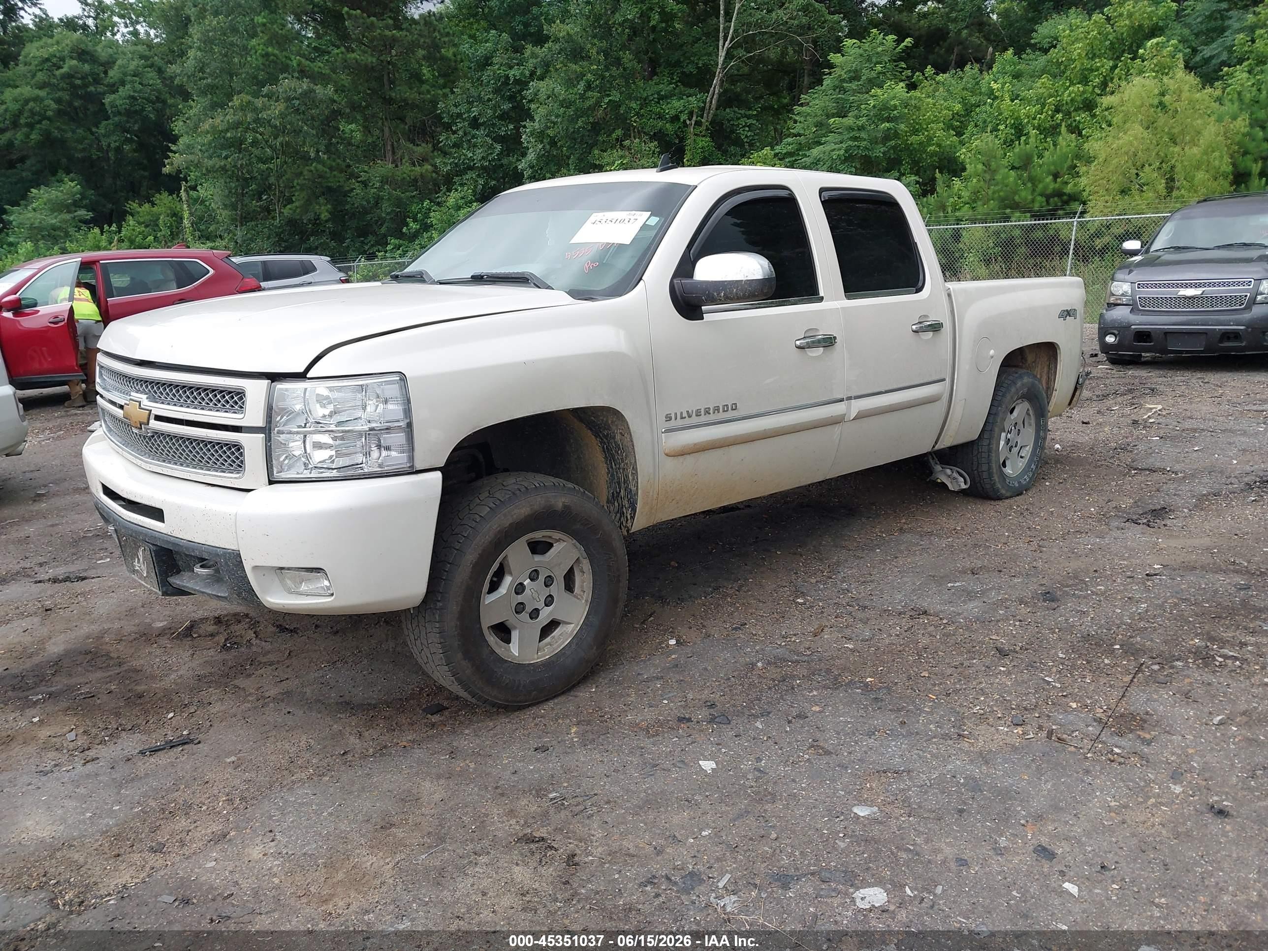 2013 Chevrolet Silverado 1500 Ltz White vin: 3GCPKTE77DG265077