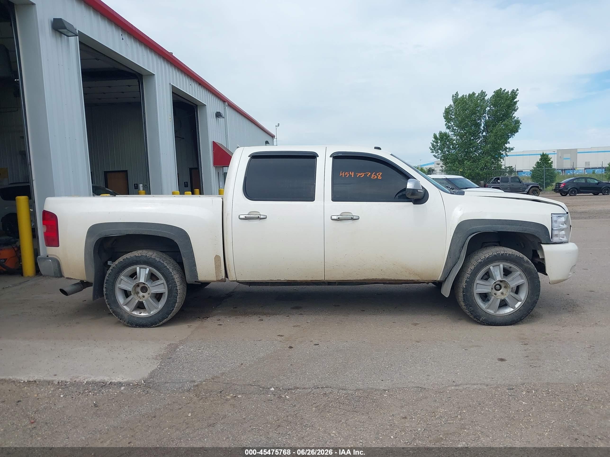 2012 Chevrolet Silverado 1500 Ltz White vin: 3GCPKTE79CG110674