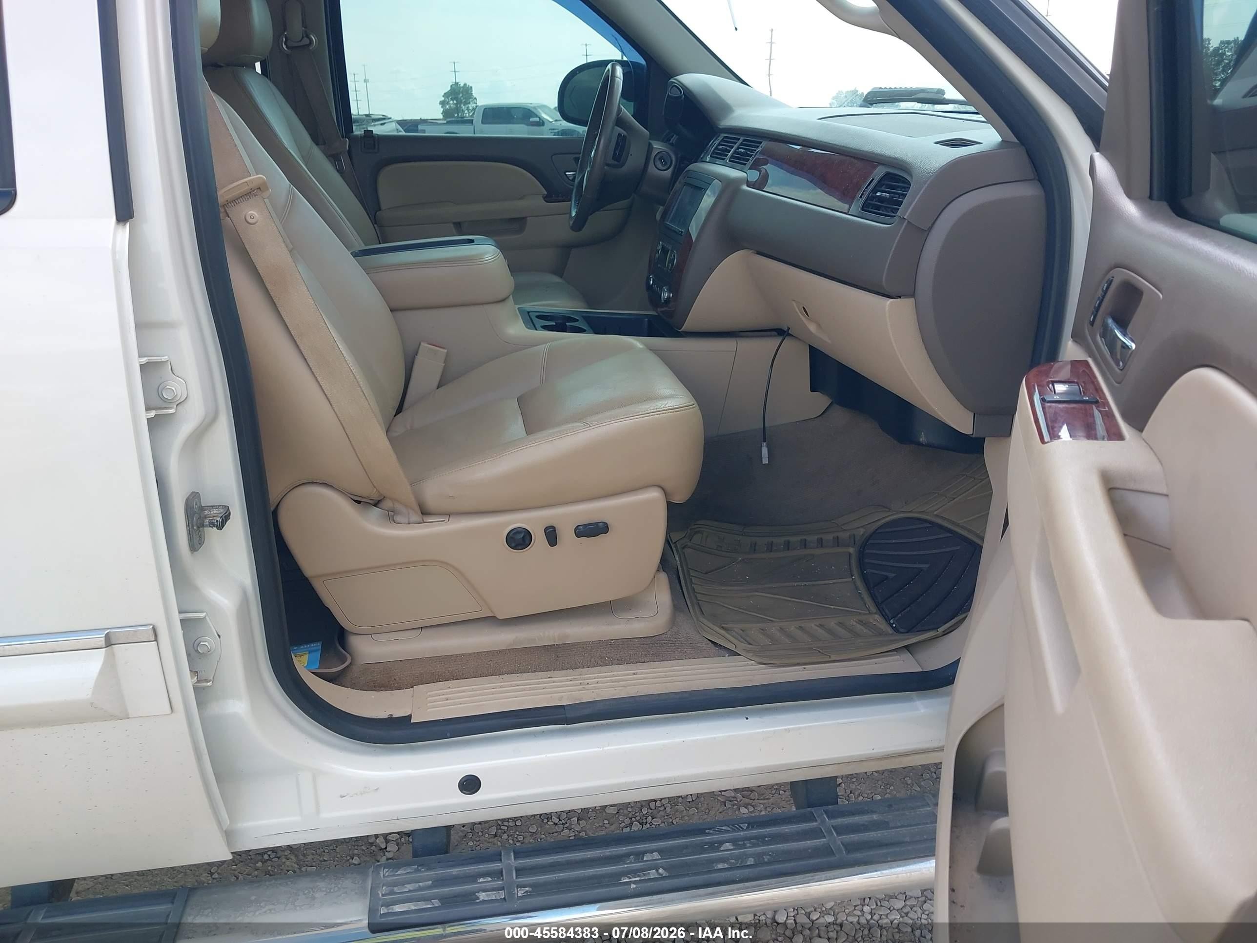 2012 Chevrolet Silverado 1500 Ltz White vin: 3GCPKTE79CG299178