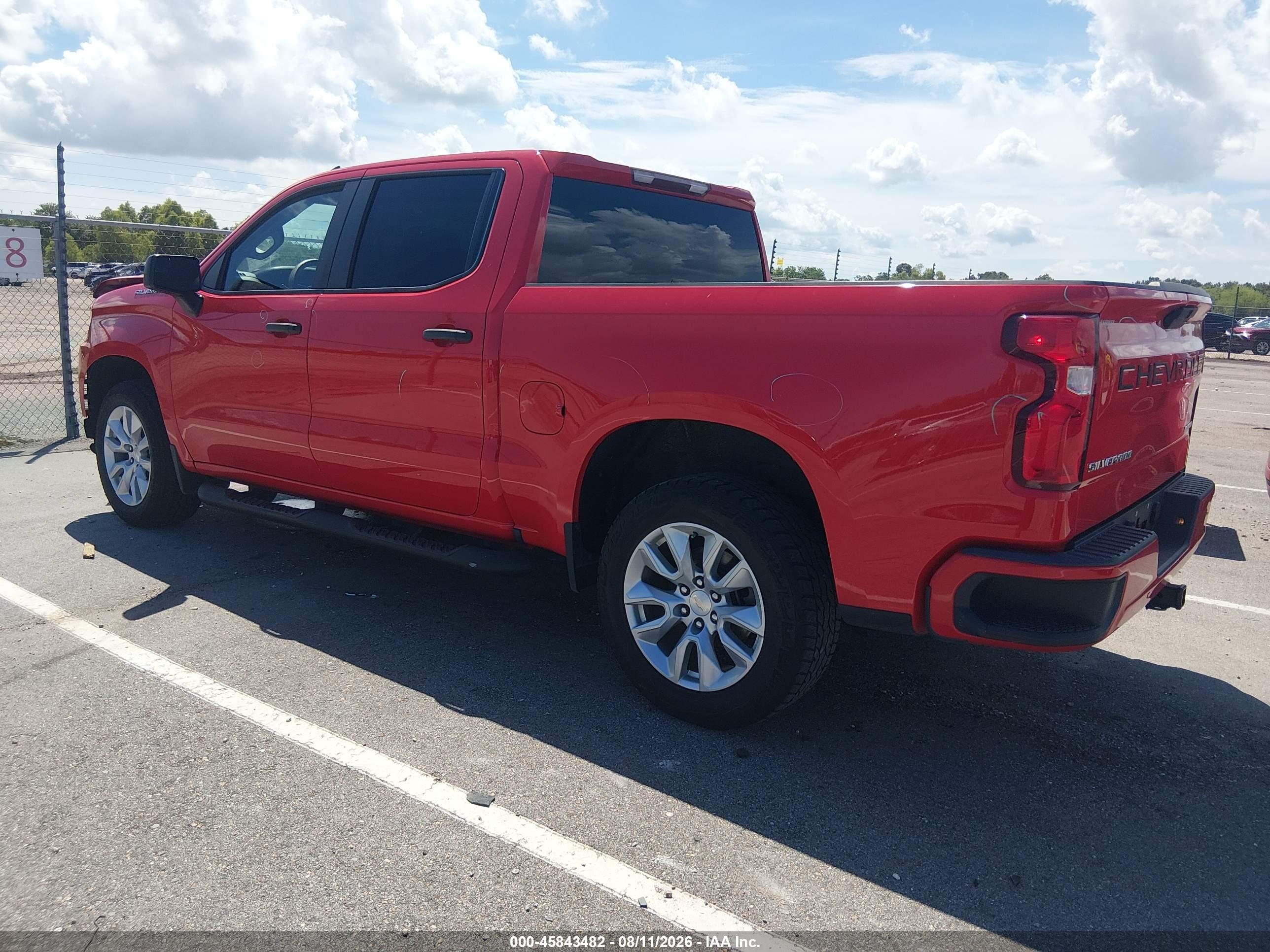 2021 Chevrolet Silverado 1500 2wd  Short Bed Custom Красный vin: 3GCPWBEH9MG168843
