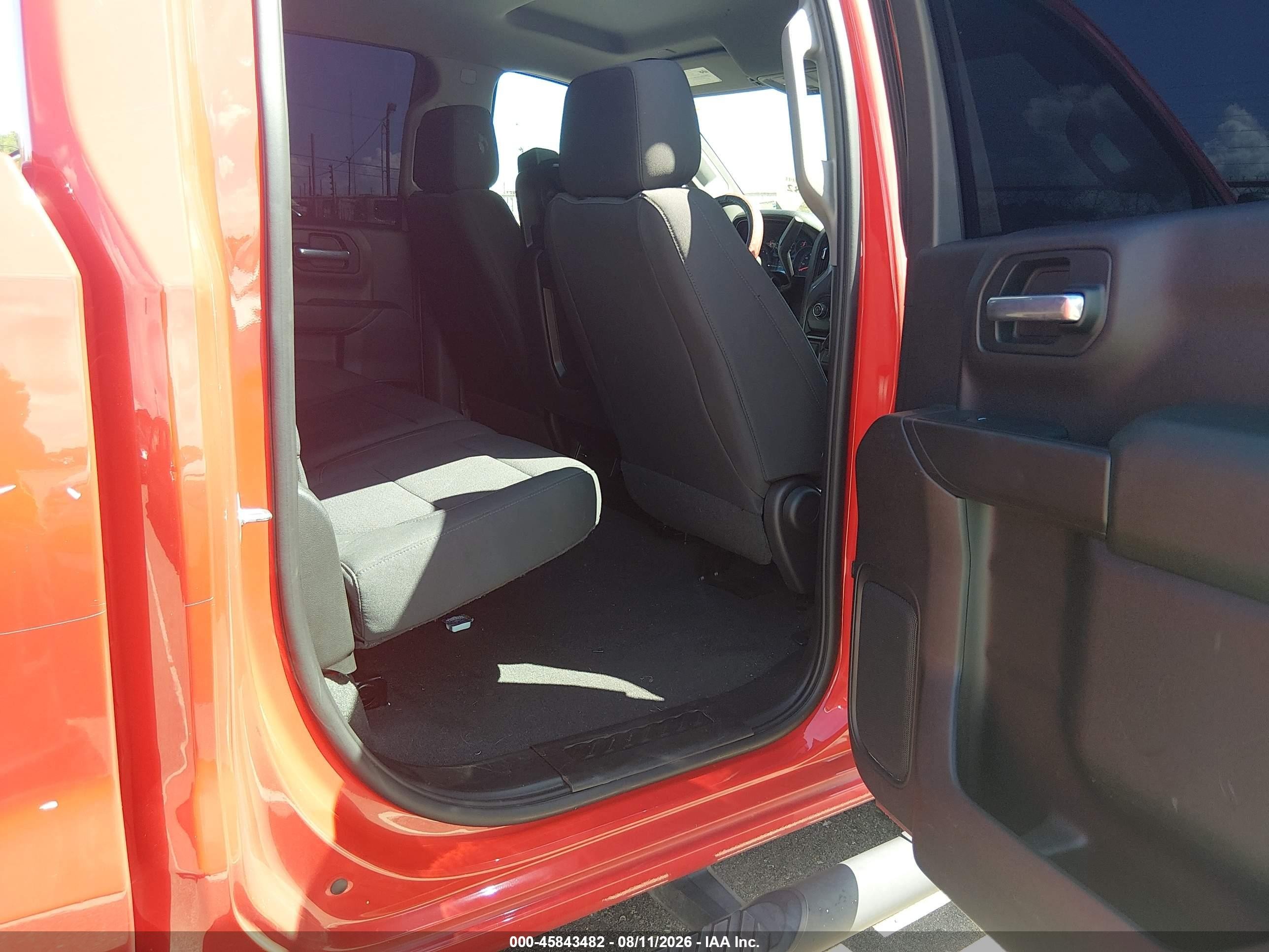 2021 Chevrolet Silverado 1500 2wd  Short Bed Custom Красный vin: 3GCPWBEH9MG168843
