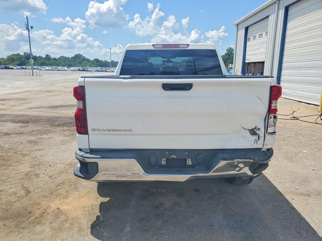 2019 Chevrolet Silverado C1500 Lt White vin: 3GCPWCED1KG181456