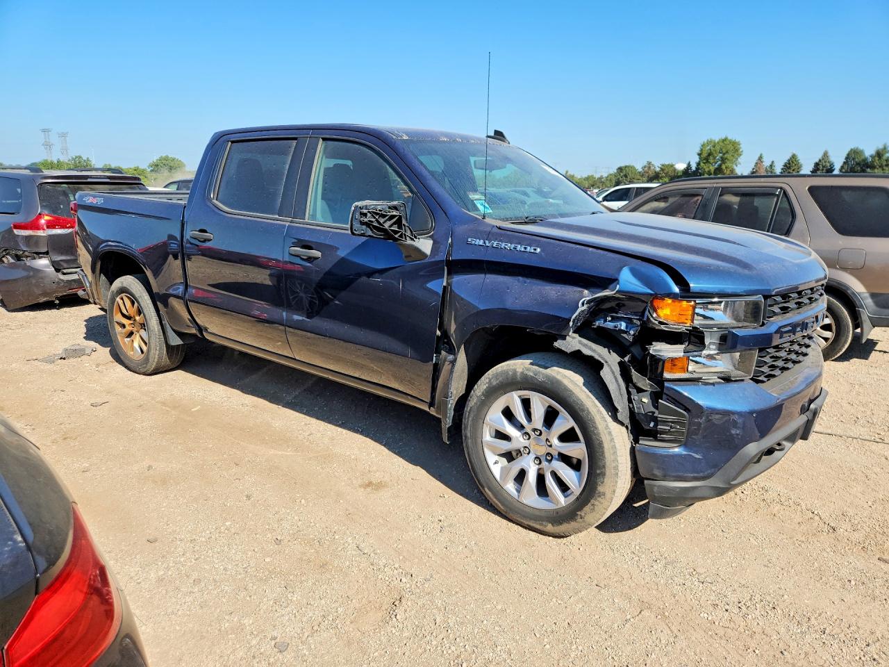 2021 Chevrolet Silverado K1500 Custom Синий vin: 3GCPYBEK2MG194044