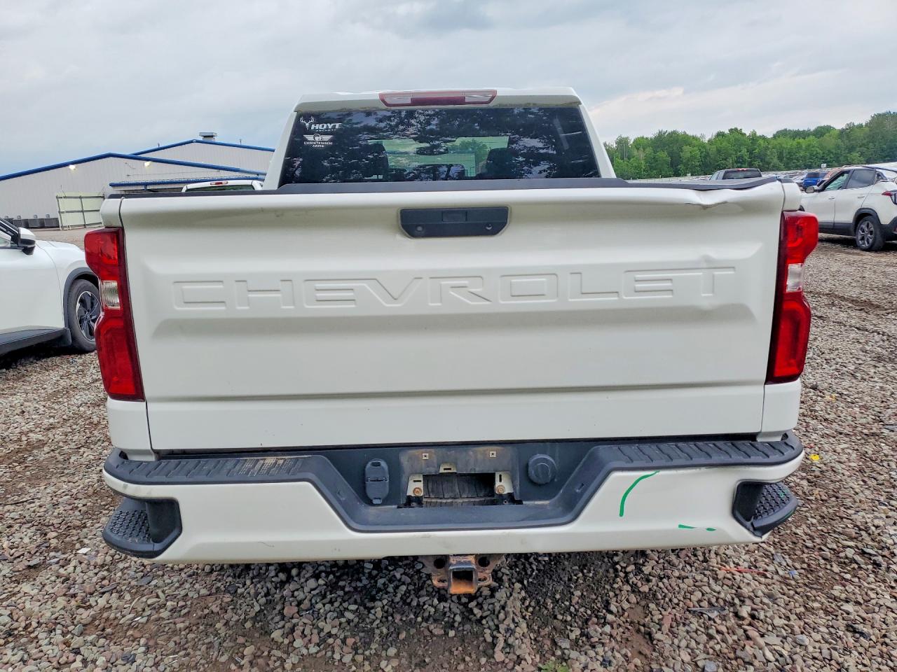 2020 Chevrolet Silverado K1500 Custom White vin: 3GCPYBEK9LG194864