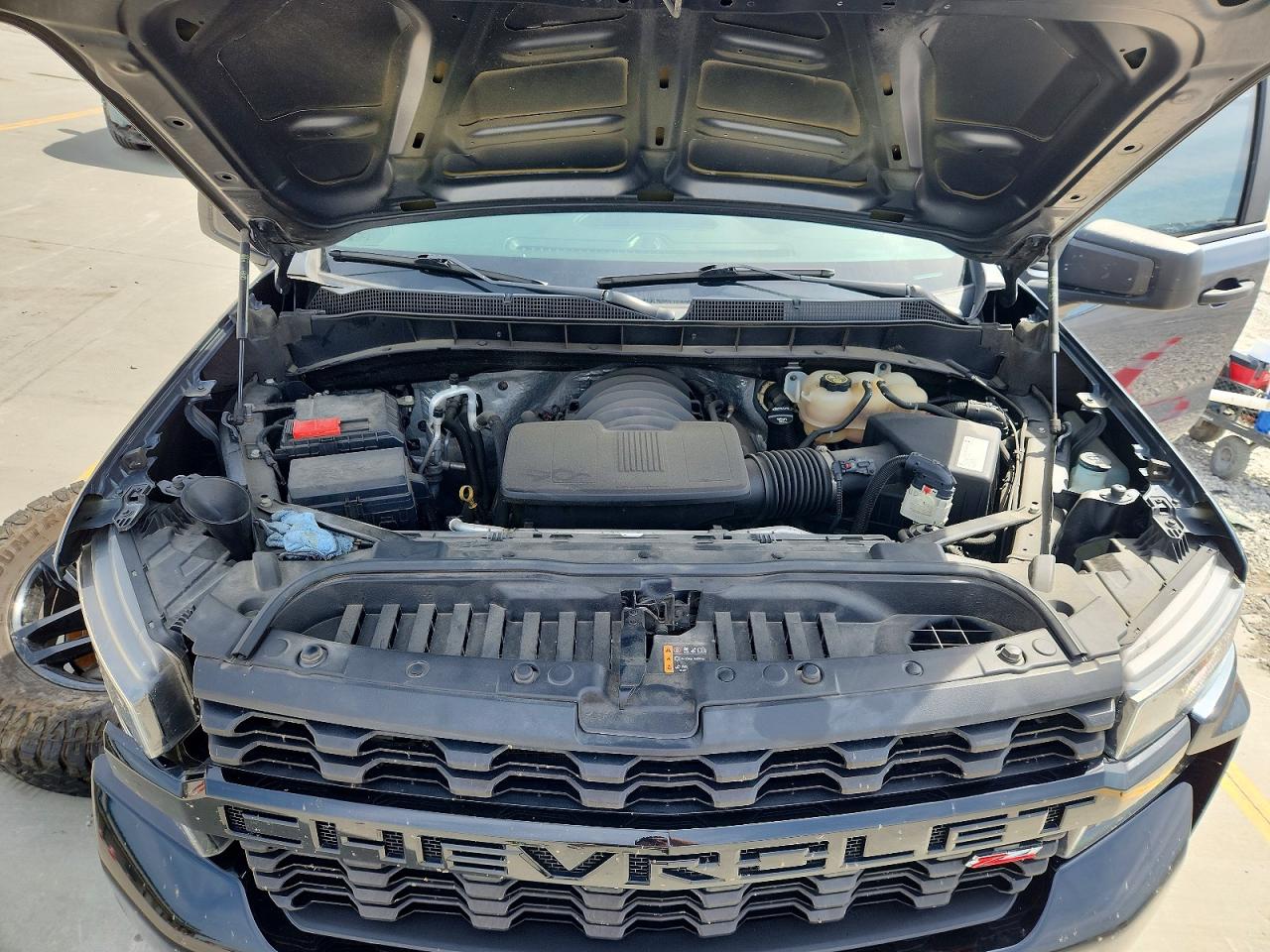 2020 Chevrolet Silverado K1500 Trail Boss Custom Blue vin: 3GCPYCEF5LG184759