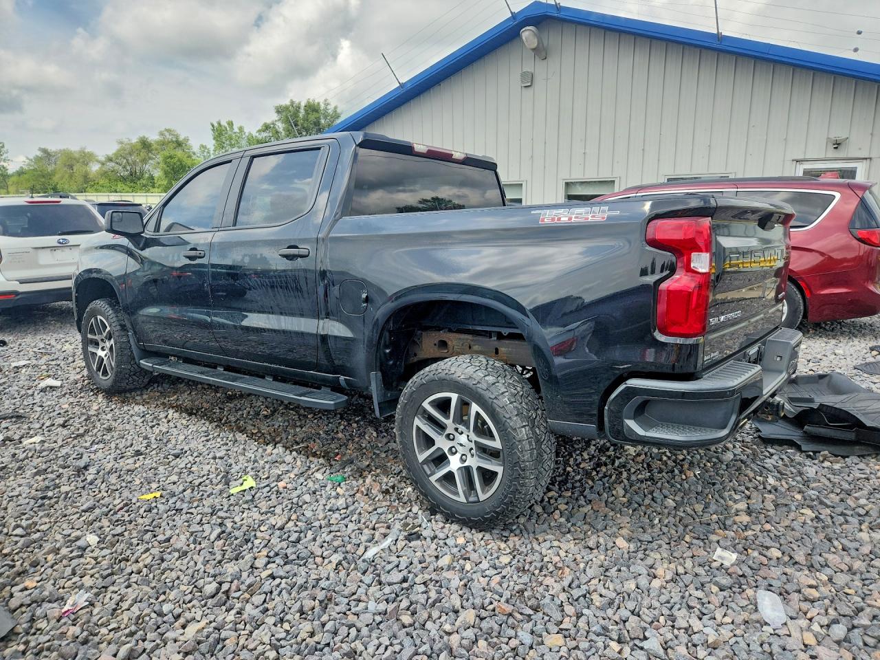 2019 Chevrolet Silverado K1500 Trail Boss Custom Black vin: 3GCPYCEF7KG140700