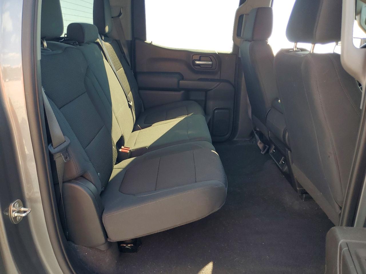 2020 Chevrolet Silverado K1500 Trail Boss Custom Gray vin: 3GCPYCEFXLG236807