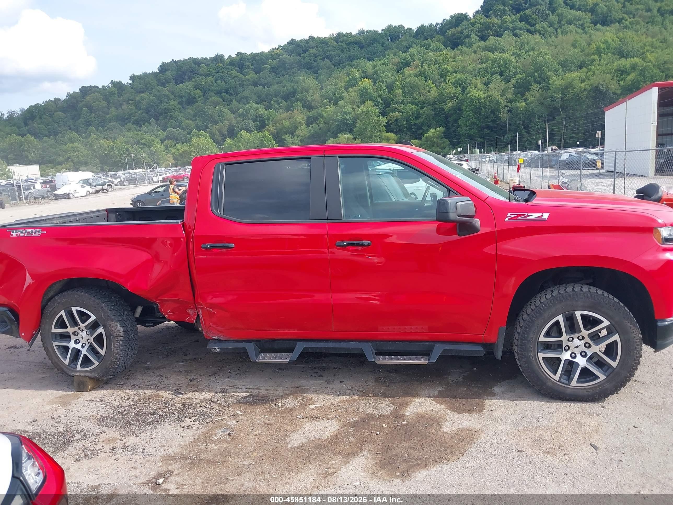 2019 Chevrolet Silverado 1500 Lt Trail Boss Red vin: 3GCPYFED2KG131158