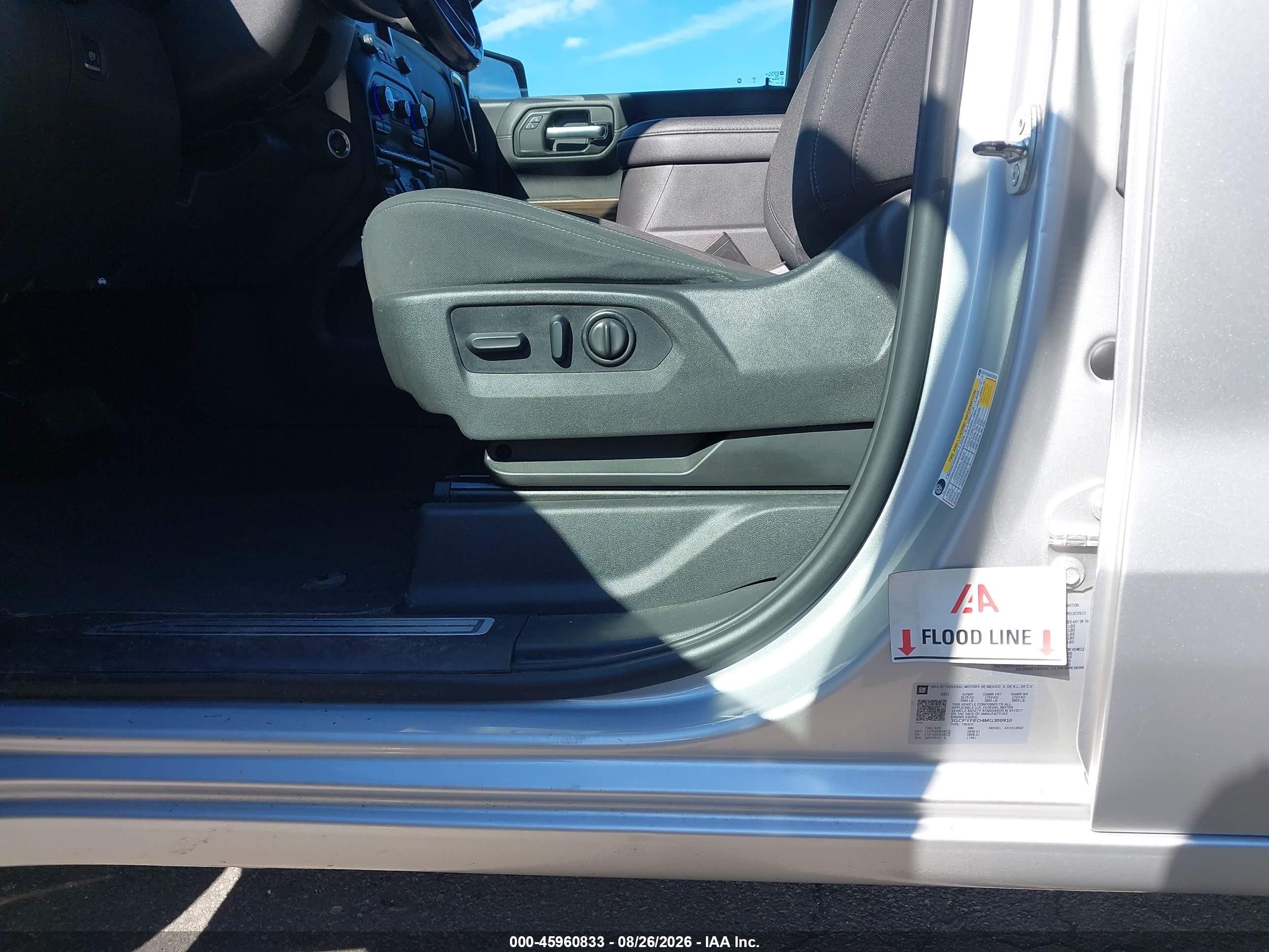 2021 Chevrolet Silverado 1500 4wd  Short Bed Lt Trail Boss Серебряный vin: 3GCPYFED4MG300910
