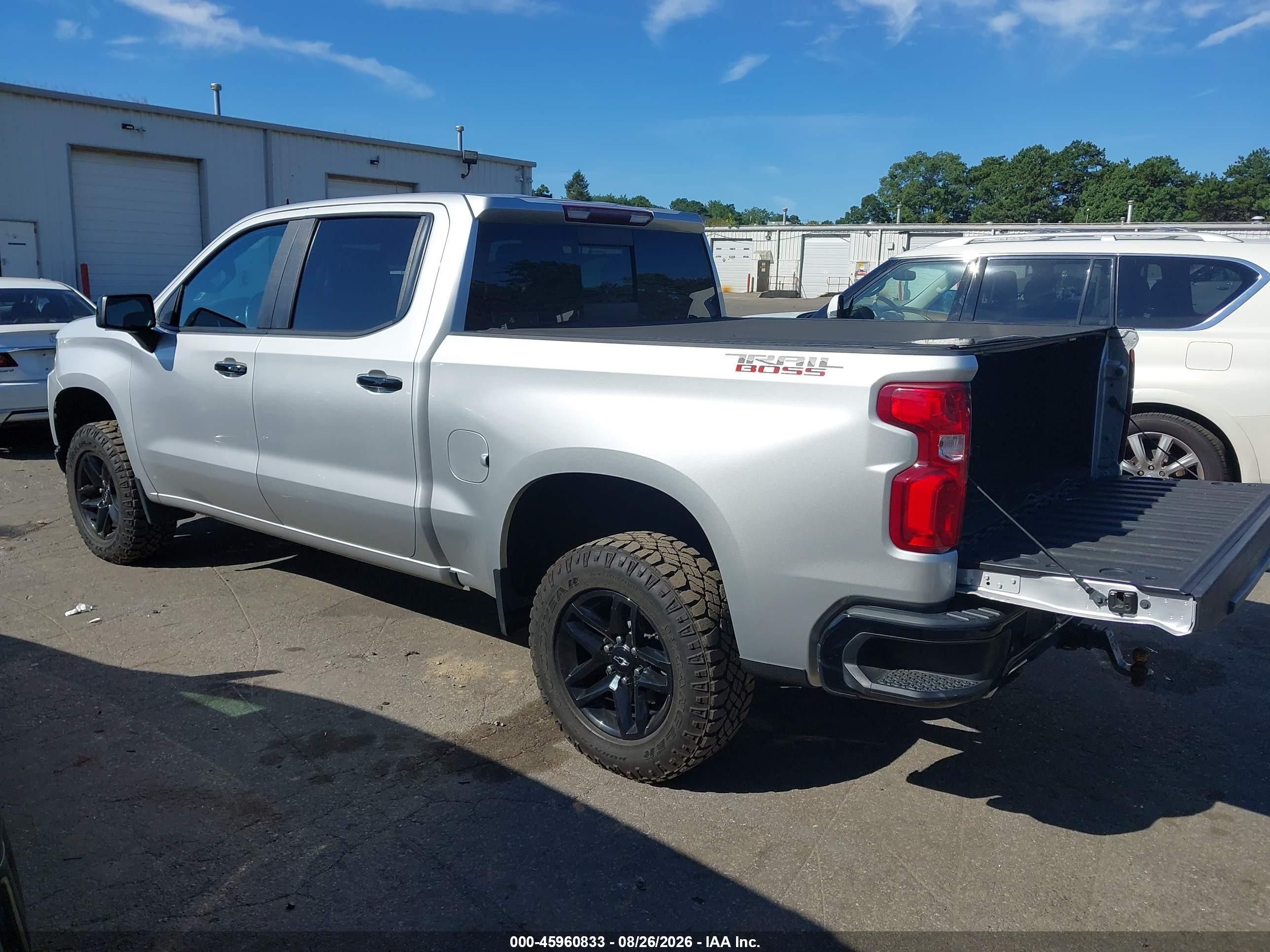 2021 Chevrolet Silverado 1500 4wd  Short Bed Lt Trail Boss Серебряный vin: 3GCPYFED4MG300910