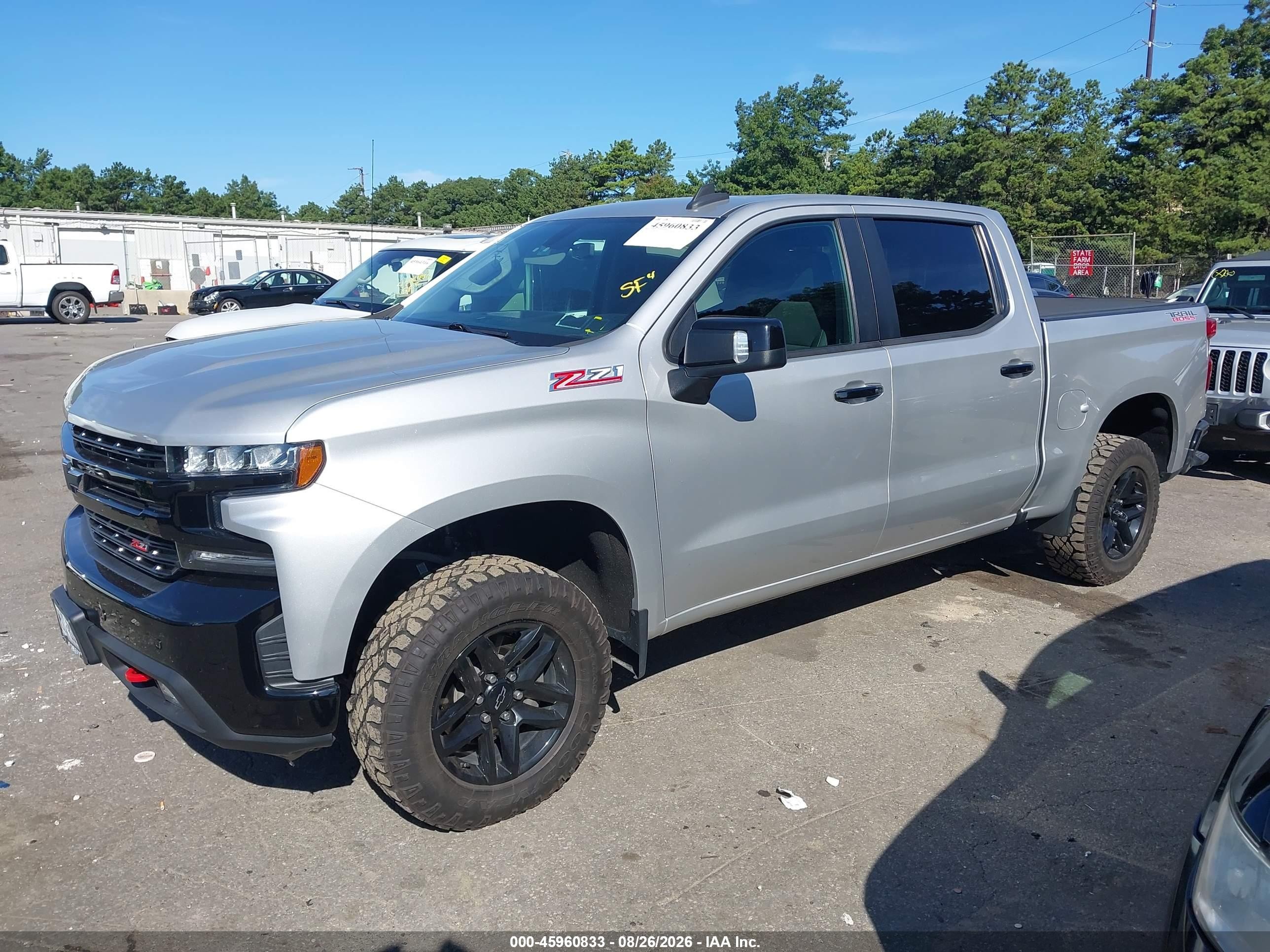2021 Chevrolet Silverado 1500 4wd  Short Bed Lt Trail Boss Серебряный vin: 3GCPYFED4MG300910