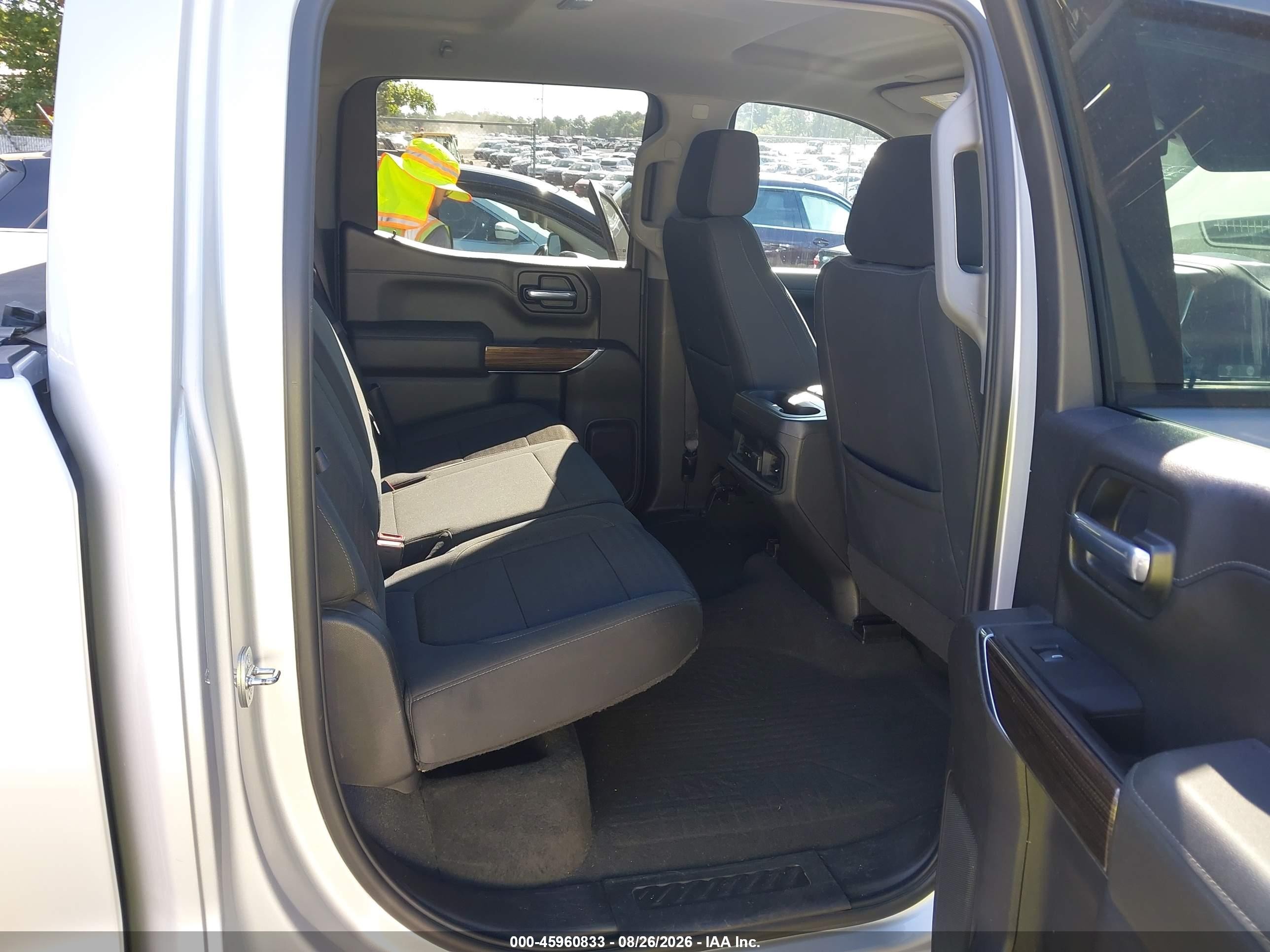 2021 Chevrolet Silverado 1500 4wd  Short Bed Lt Trail Boss Серебряный vin: 3GCPYFED4MG300910