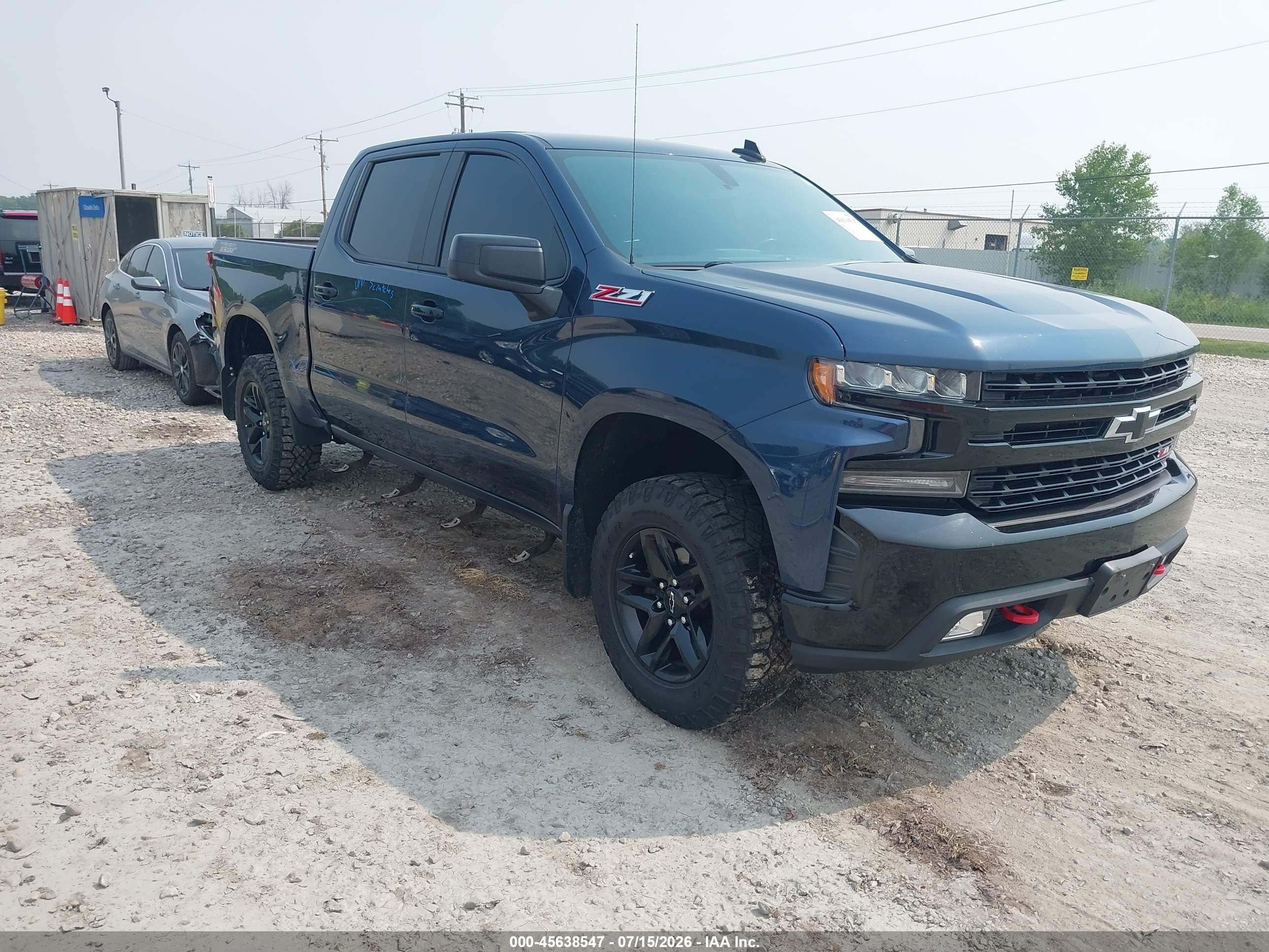 2020 Chevrolet Silverado 1500 4wd  Short Bed Lt Trail Boss Dark Blue vin: 3GCPYFED6LG366759