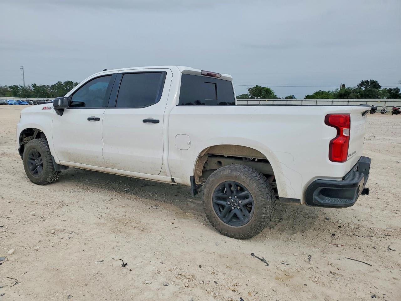 2020 Chevrolet Silverado K1500 Lt Trail Boss White vin: 3GCPYFED9LG116951