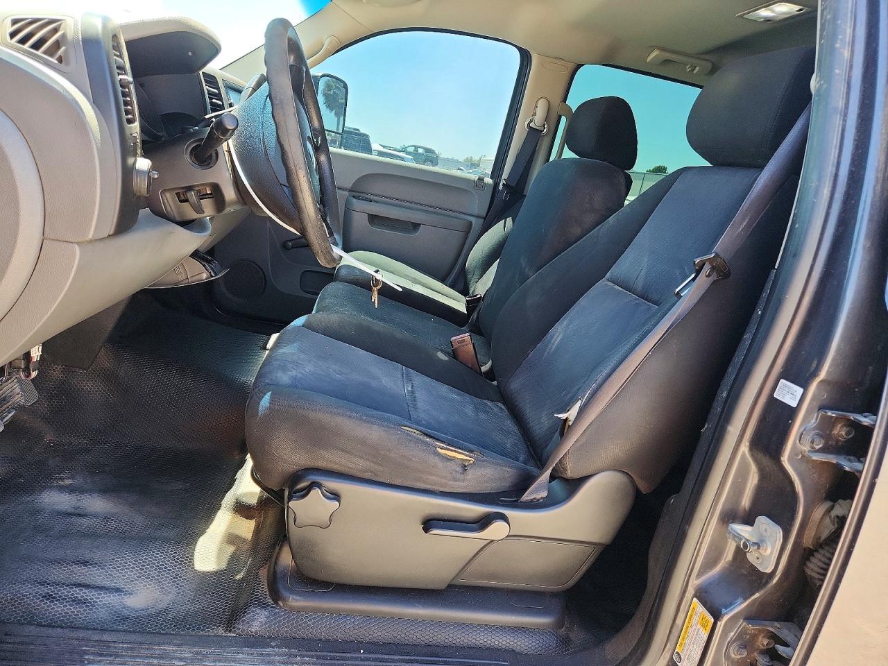2010 Chevrolet Silverado C1500 Gray vin: 3GCRCPEA2AG262947