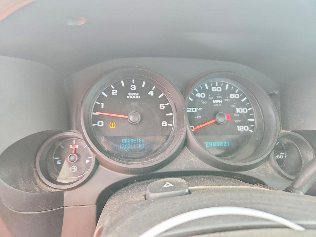 2010 Chevrolet Silverado C1500 White vin: 3GCRCPEA3AG102673