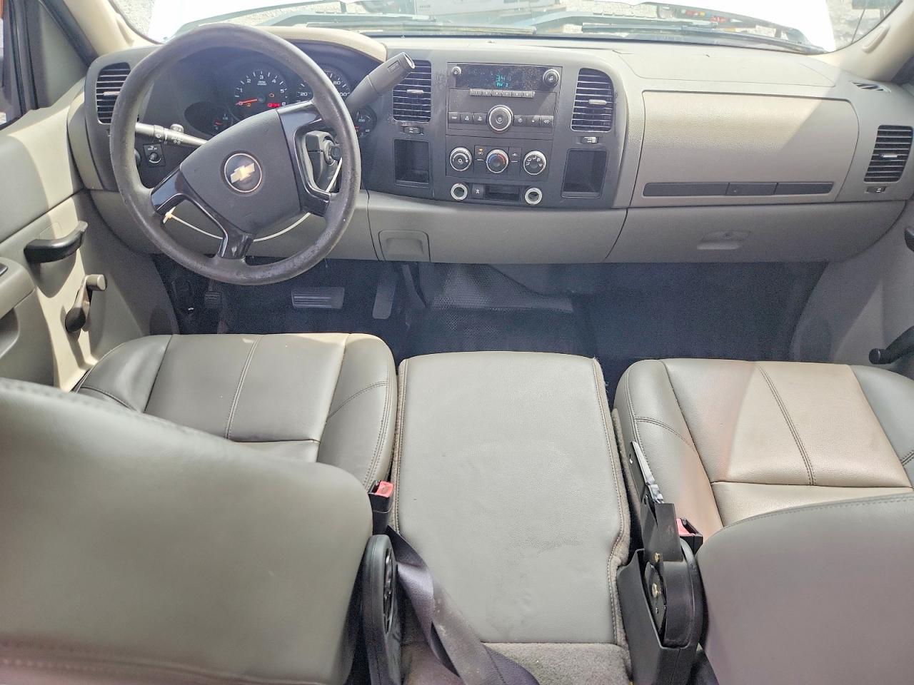 2010 Chevrolet Silverado C1500 White vin: 3GCRCPEA9AG157466