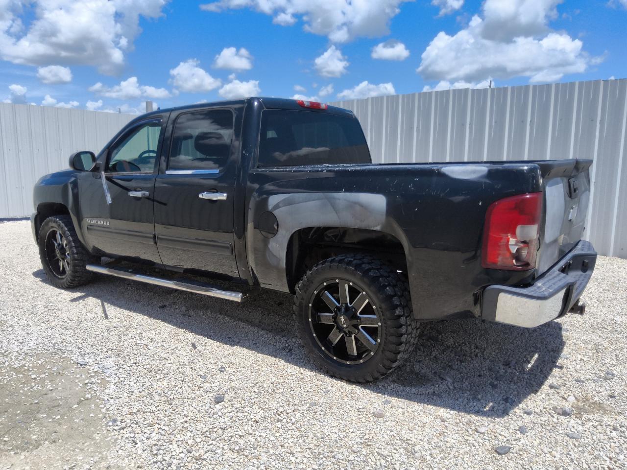 2010 Chevrolet Silverado C1500 Ls Черный vin: 3GCRCREA1AG108225 Damage: Left Front Tire, Worn, Replacement Required