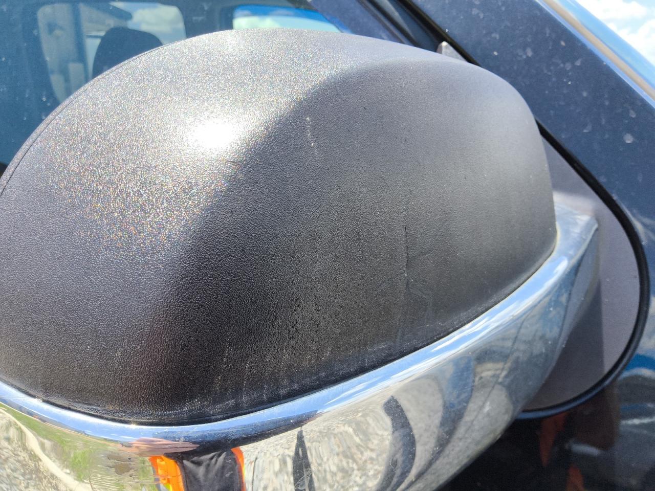 2010 Chevrolet Silverado C1500 Ls Черный vin: 3GCRCREA1AG108225 Damage: Right Mirror, Chipped, 4