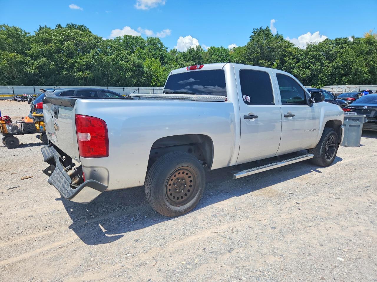 2010 Chevrolet Silverado C1500 Ls Silver vin: 3GCRCREA1AG258657