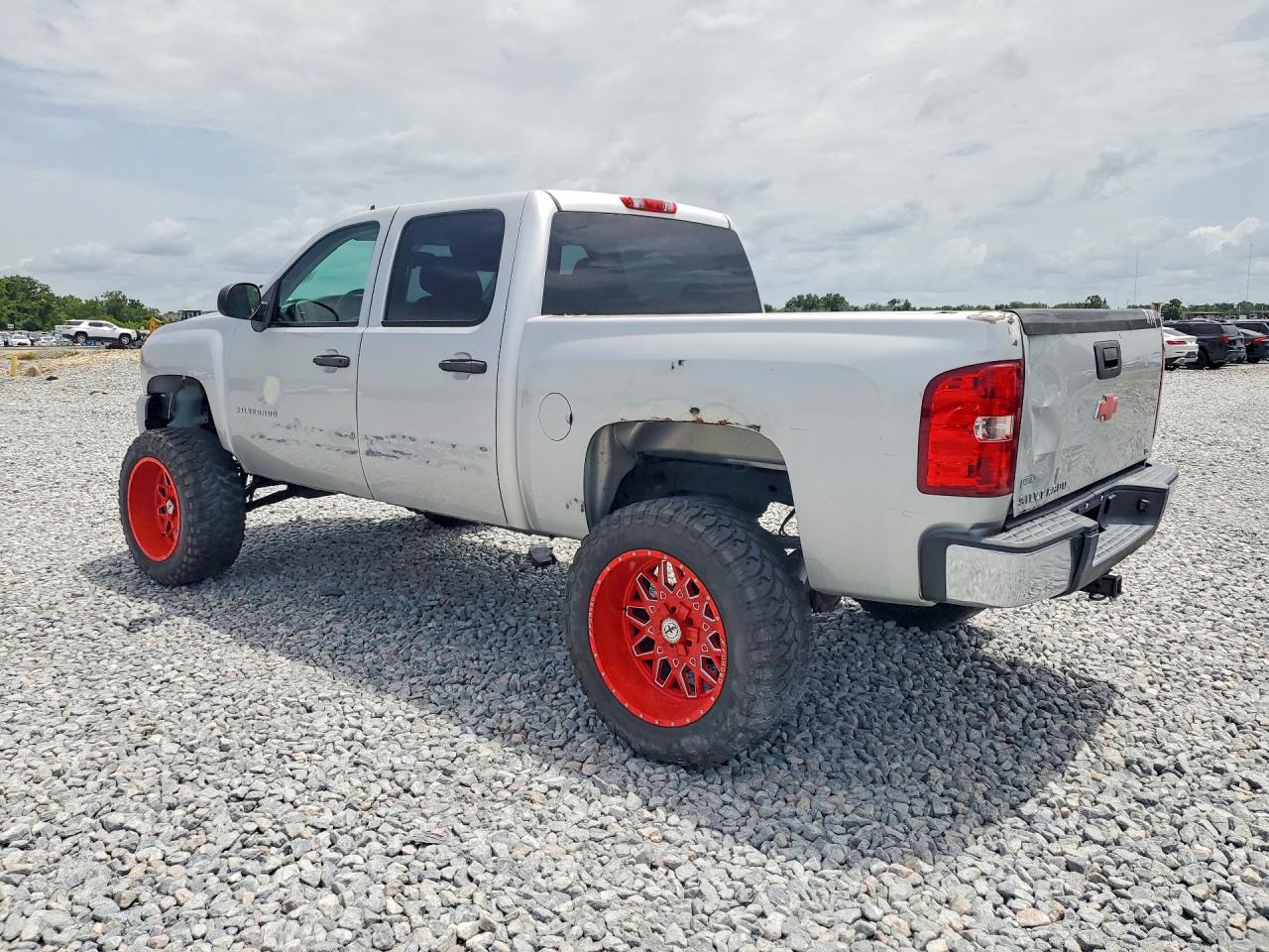 2010 Chevrolet Silverado C1500 Ls Silver vin: 3GCRCREA5AG118014