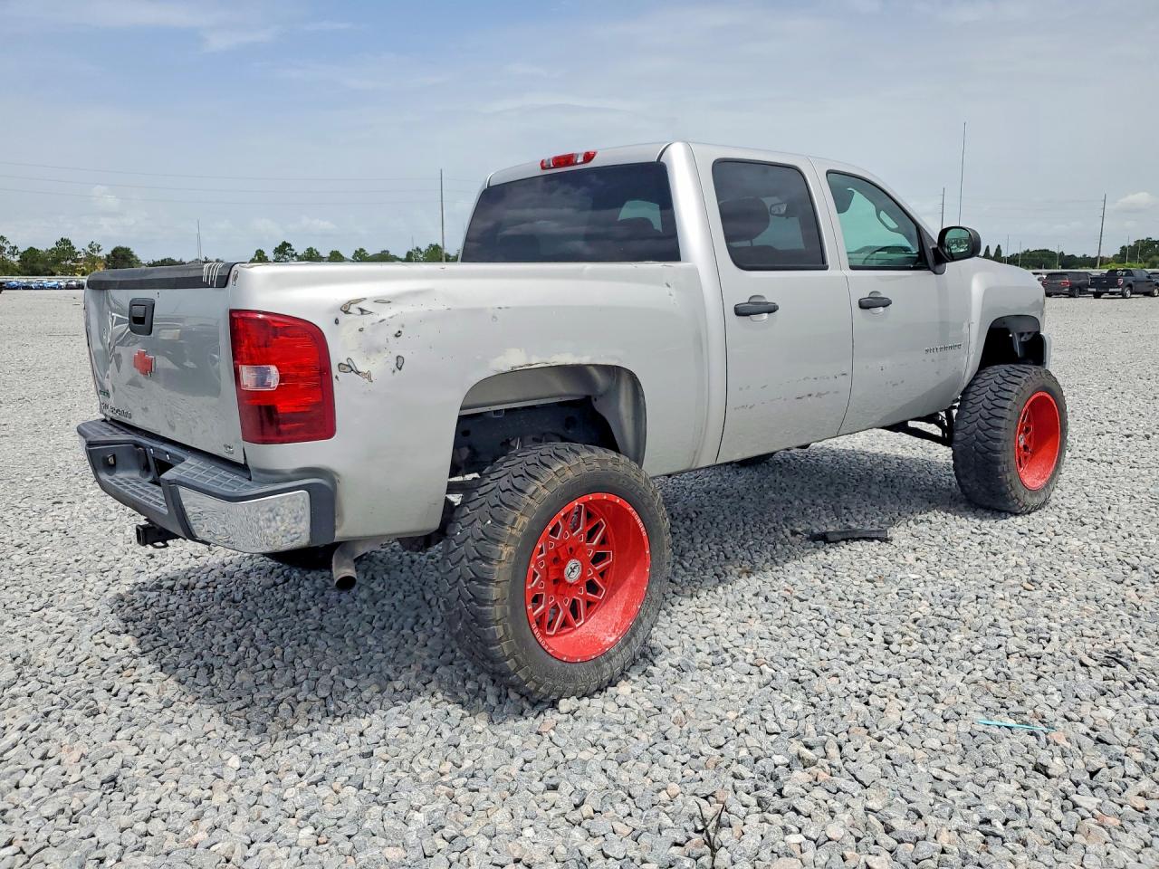 2010 Chevrolet Silverado C1500 Ls Silver vin: 3GCRCREA5AG118014