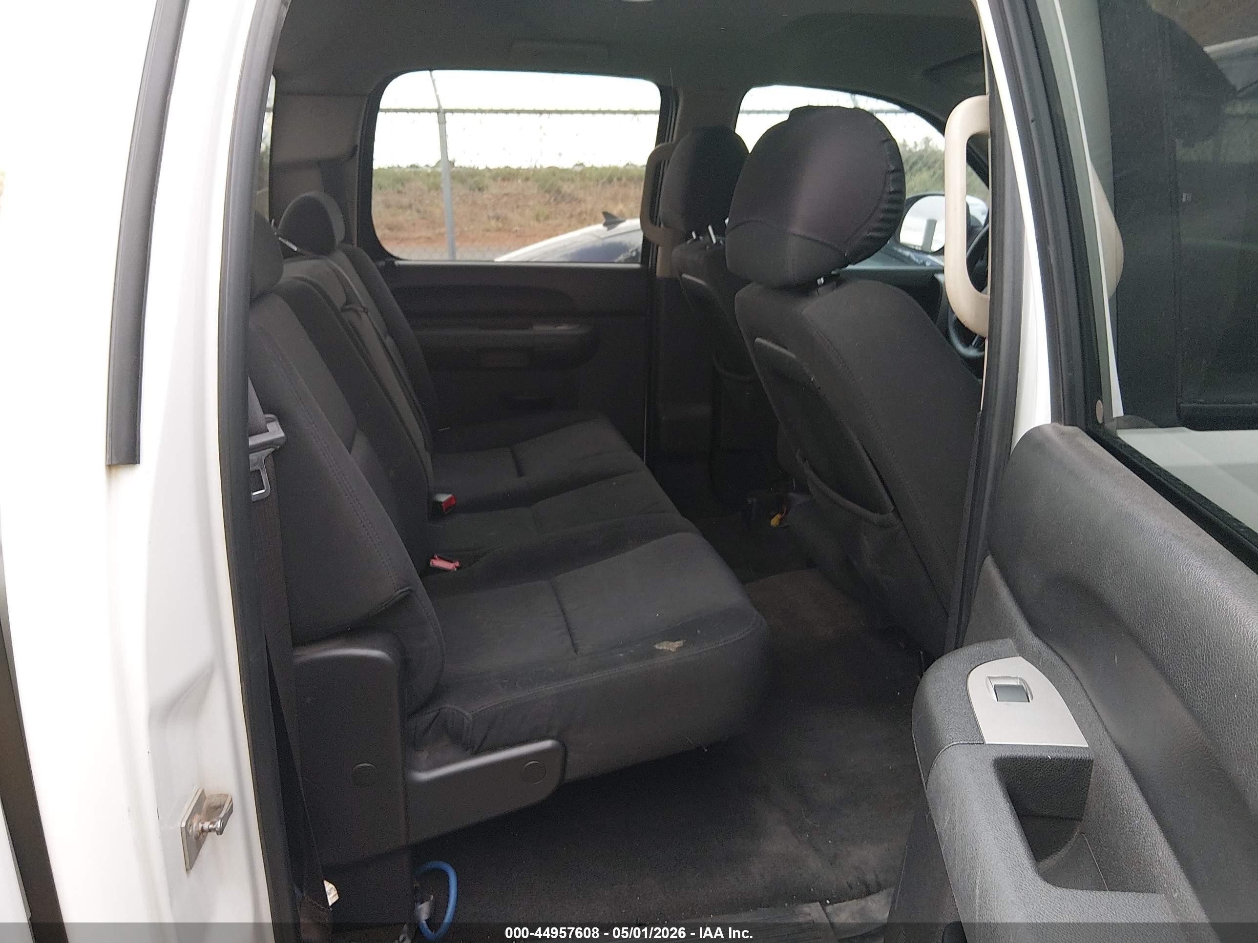 2010 Chevrolet Silverado 1500 Ls Белый vin: 3GCRCREA8AG179079