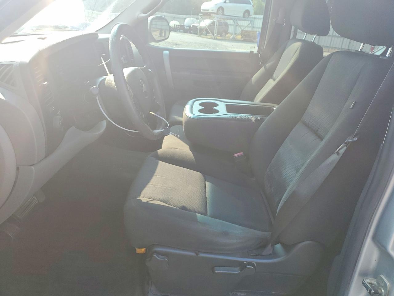 2010 Chevrolet Silverado C1500 Ls Silver vin: 3GCRCREA8AG202148