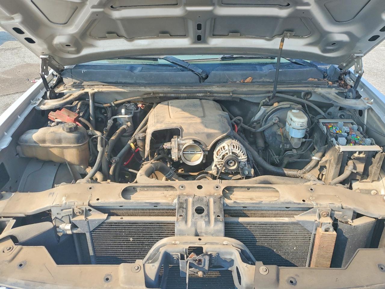 2010 Chevrolet Silverado C1500 Ls Silver vin: 3GCRCREA8AG202148