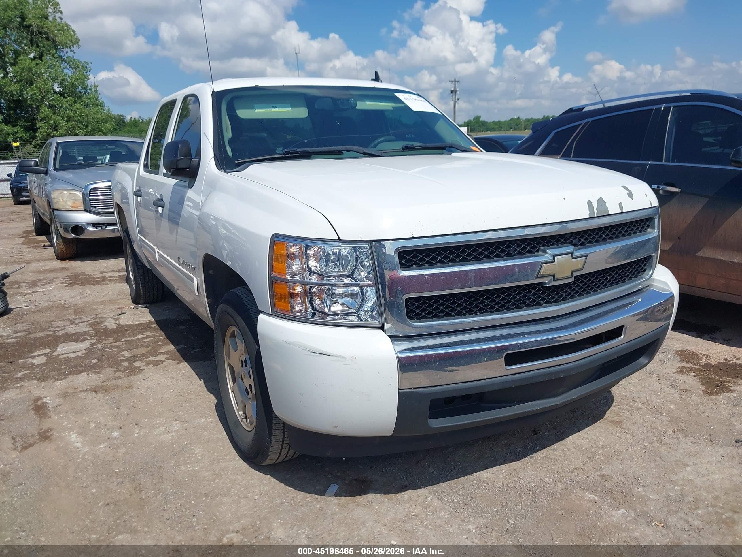 2010 Chevrolet Silverado 1500 Ls White vin: 3GCRCREA8AG203610
