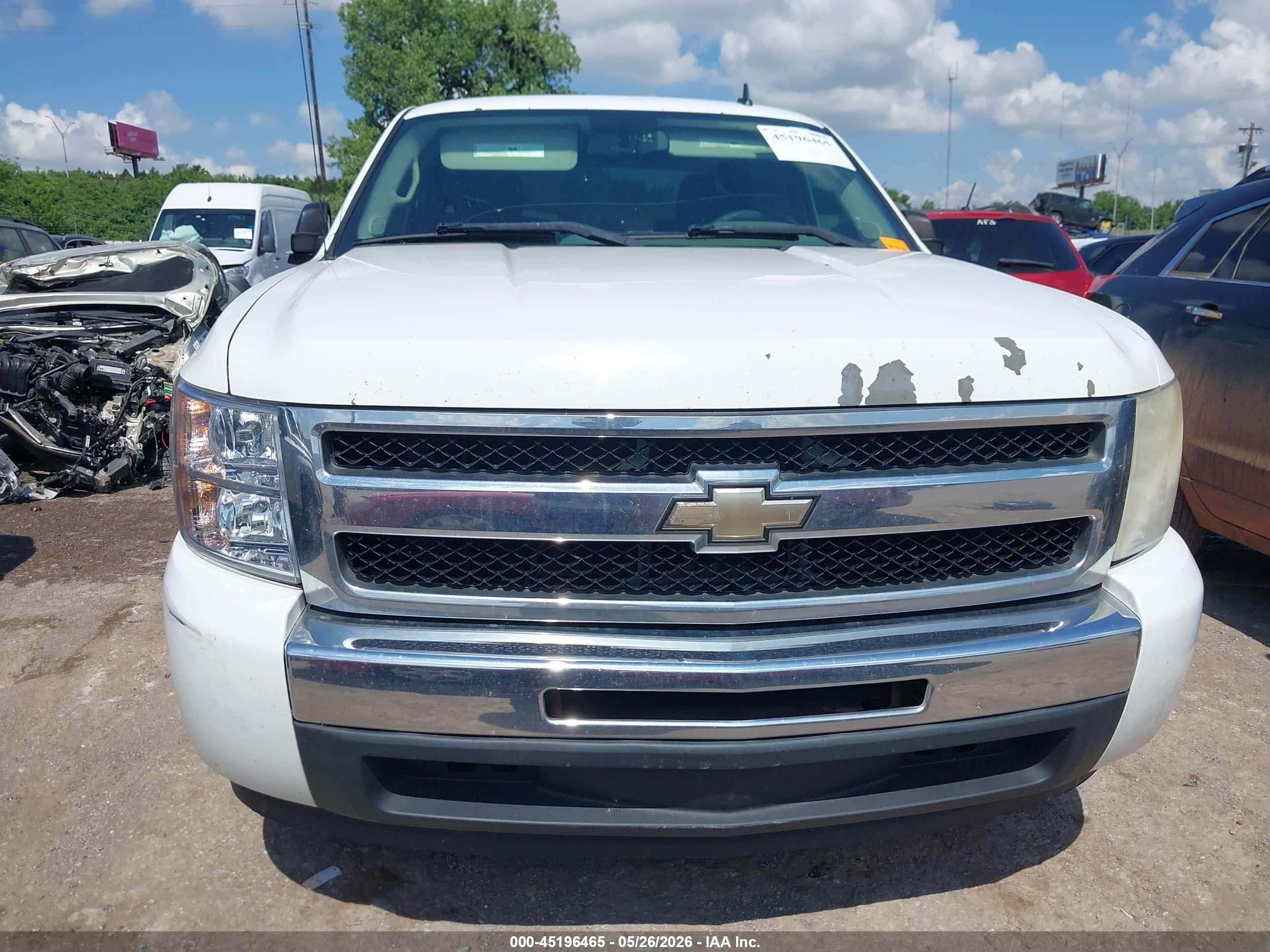 2010 Chevrolet Silverado 1500 Ls White vin: 3GCRCREA8AG203610
