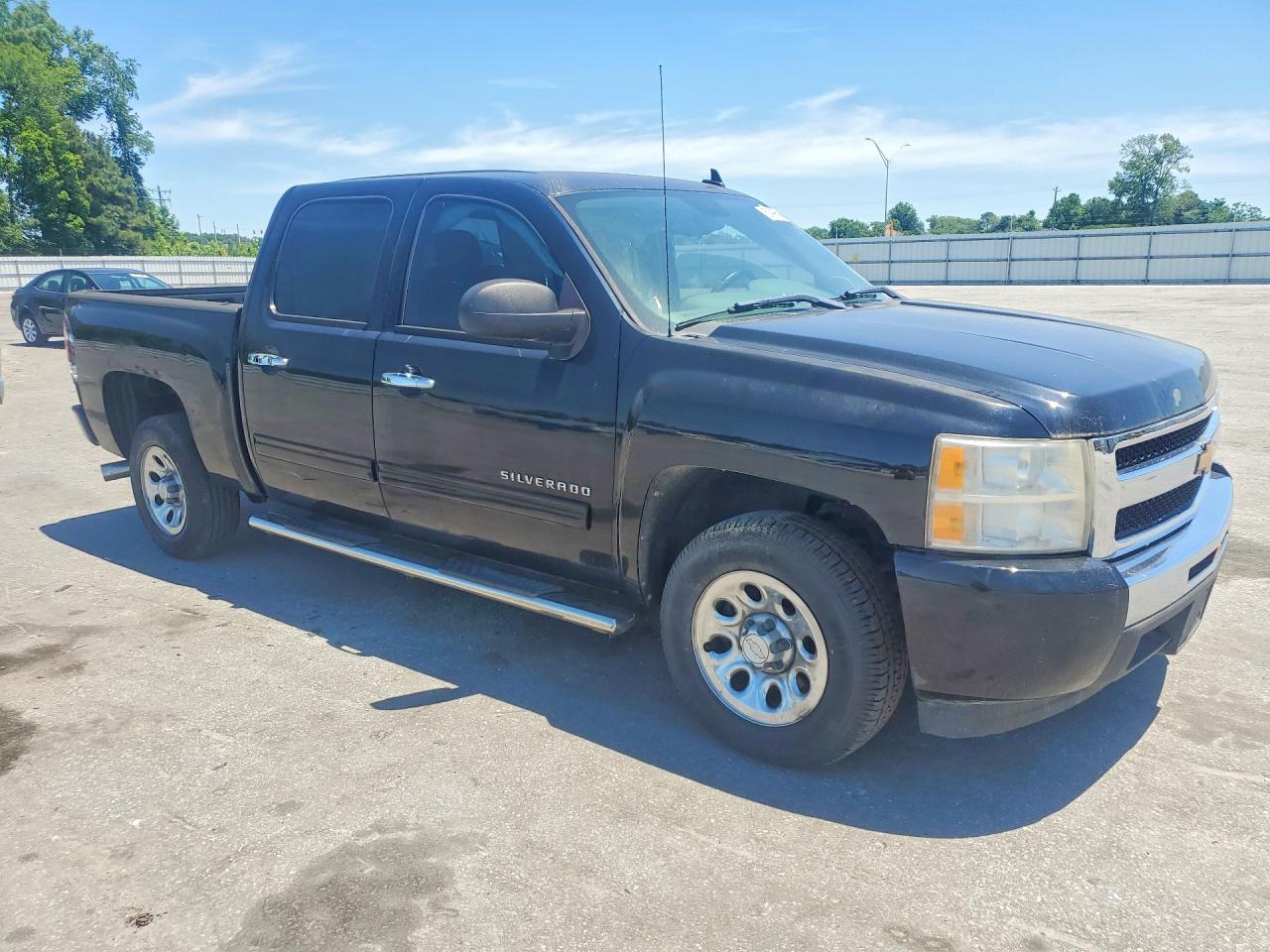 2010 Chevrolet Silverado C1500 Ls Black vin: 3GCRCREA8AG285287