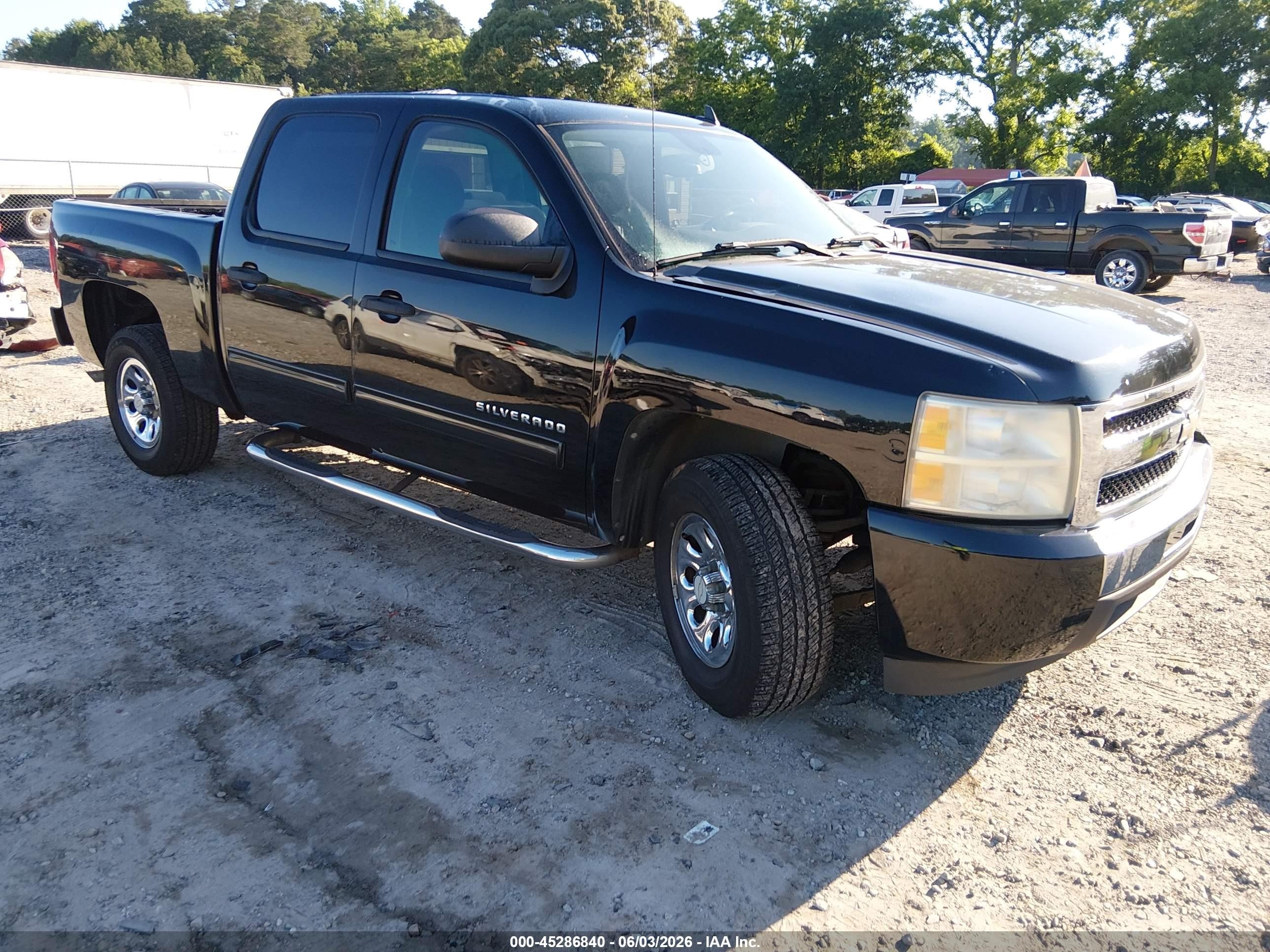 2010 Chevrolet Silverado 1500 Ls Black vin: 3GCRCREA9AG145183