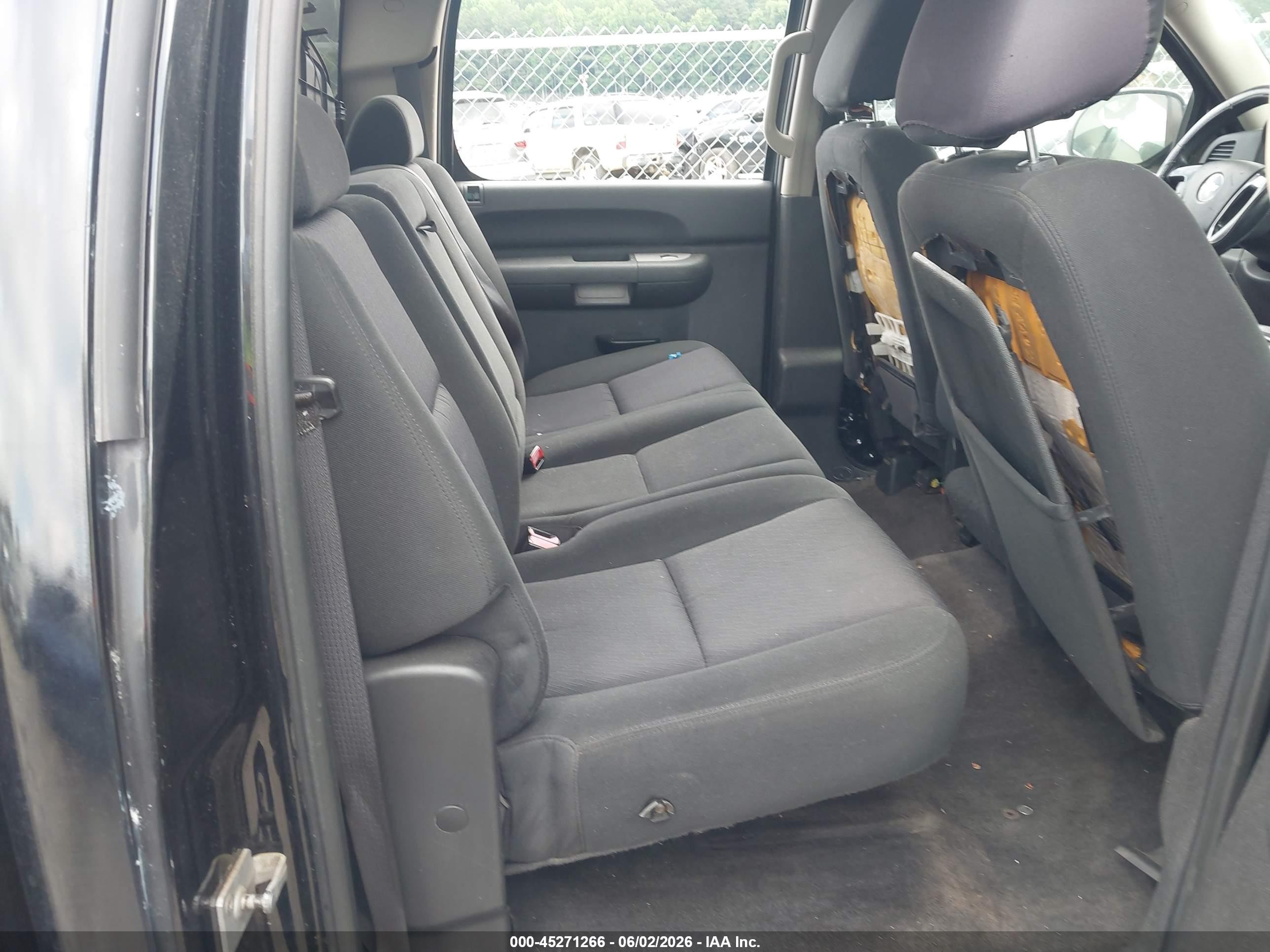 2010 Chevrolet Silverado 1500 Ls Black vin: 3GCRCREAXAG144124
