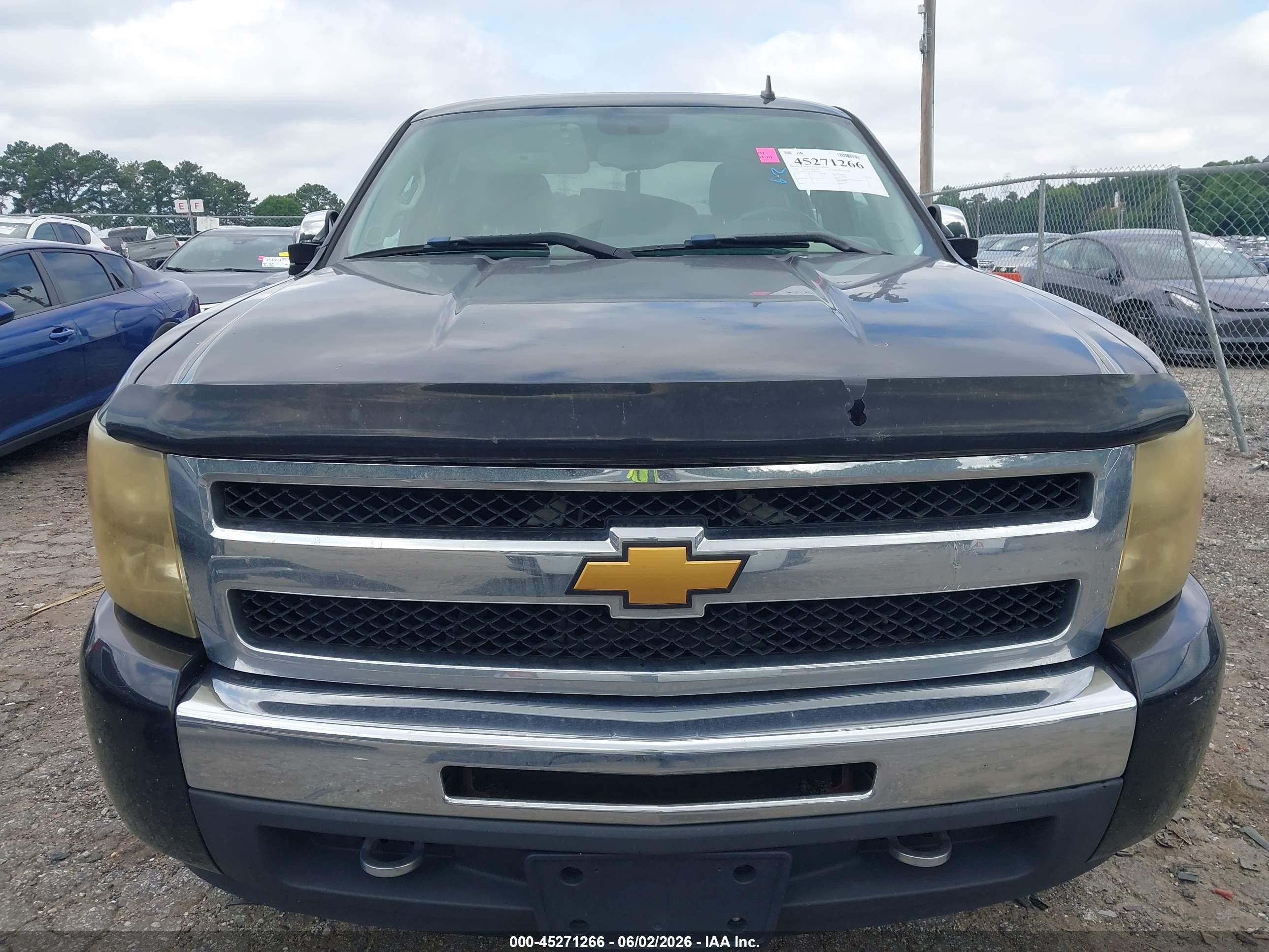 2010 Chevrolet Silverado 1500 Ls Black vin: 3GCRCREAXAG144124