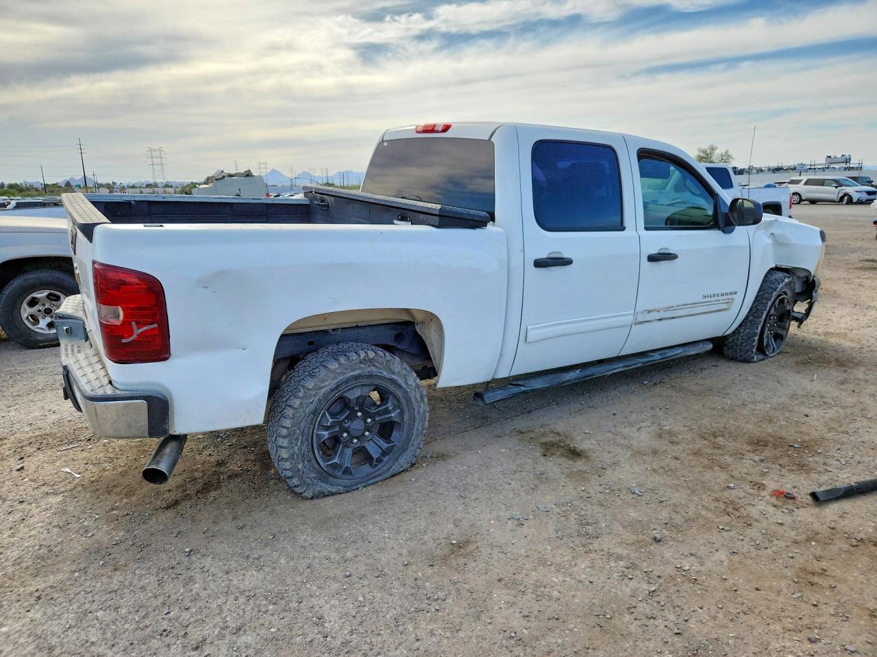 2010 Chevrolet Silverado C1500 Lt White vin: 3GCRCSE03AG216280