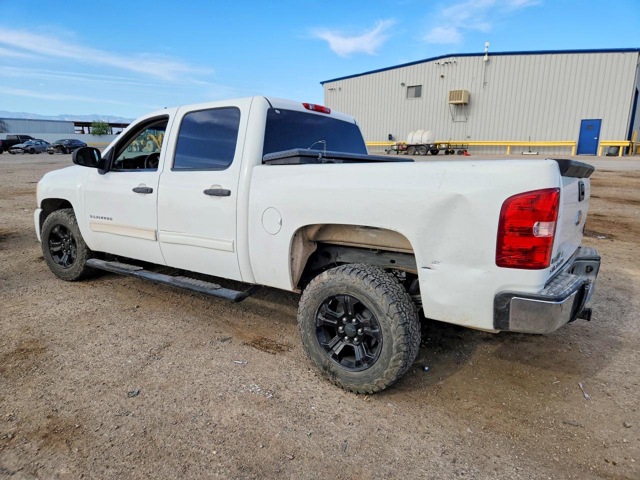 2010 Chevrolet Silverado C1500 Lt White vin: 3GCRCSE03AG216280