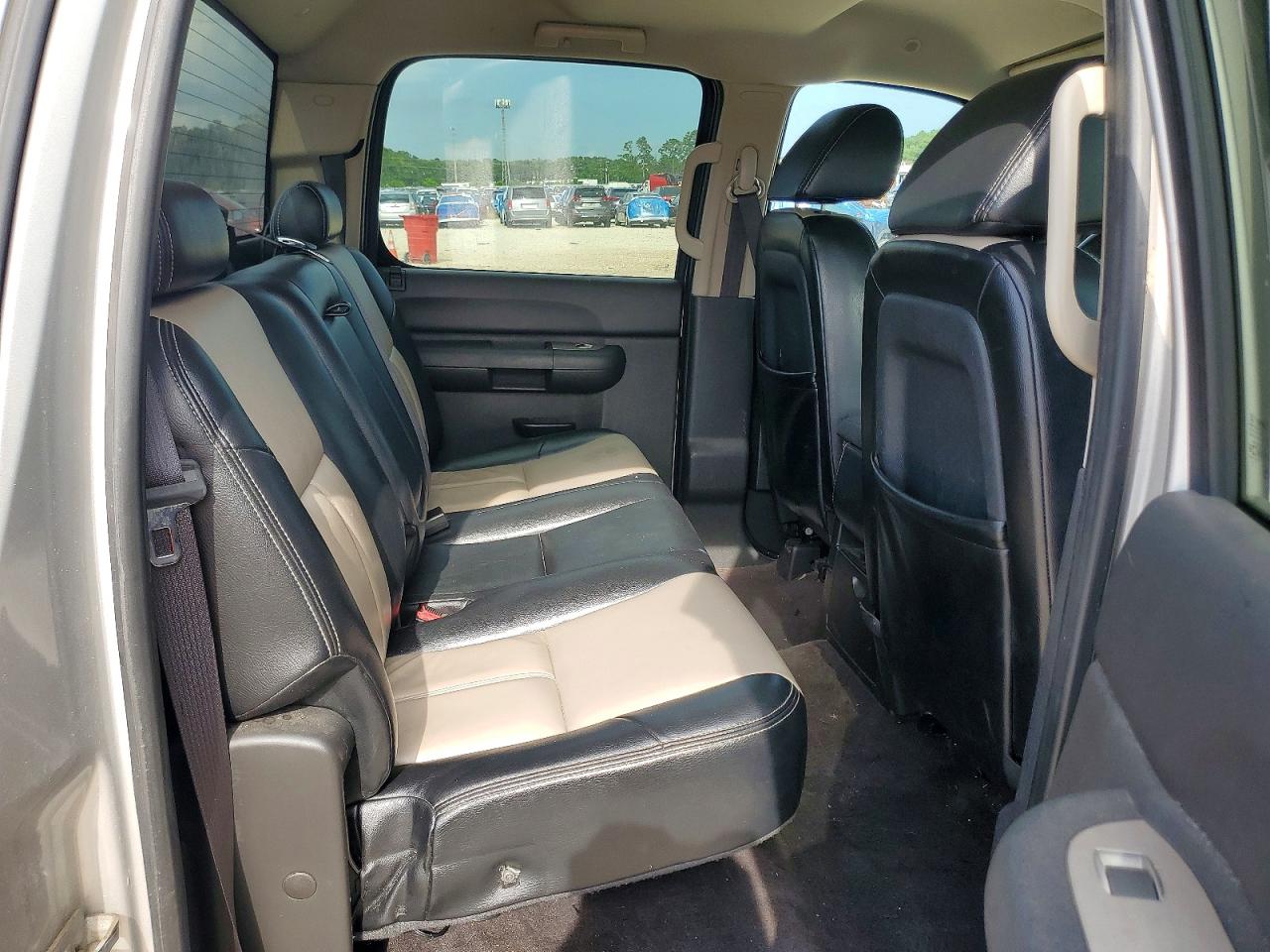 2010 Chevrolet Silverado C1500 Lt Silver vin: 3GCRCSE03AG223083
