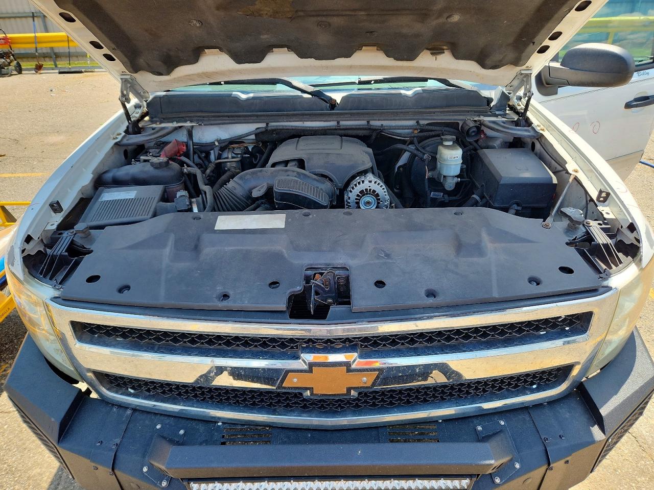 2010 Chevrolet Silverado C1500 Lt White vin: 3GCRCSE05AG221934