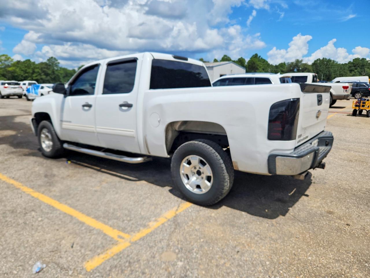 2010 Chevrolet Silverado C1500 Lt White vin: 3GCRCSE07AG295789