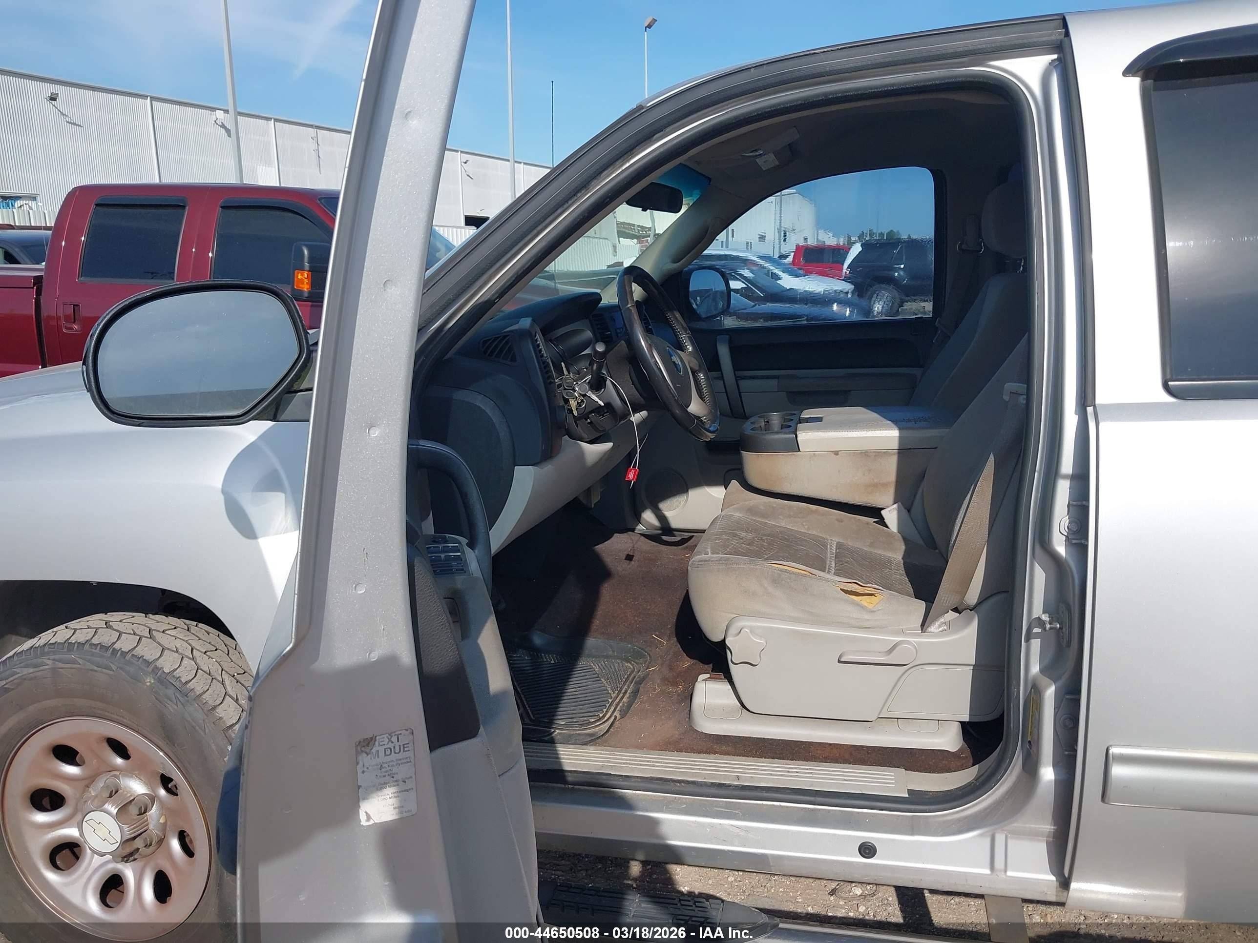 2010 Chevrolet Silverado 1500 Lt Серебряный vin: 3GCRCSEA1AG209059