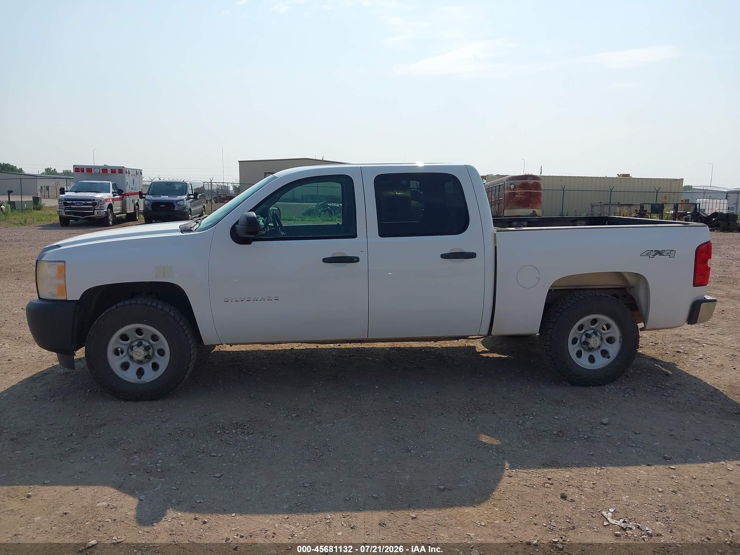 2010 Chevrolet Silverado 1500 Work Truck Белый vin: 3GCRKPE34AG112309
