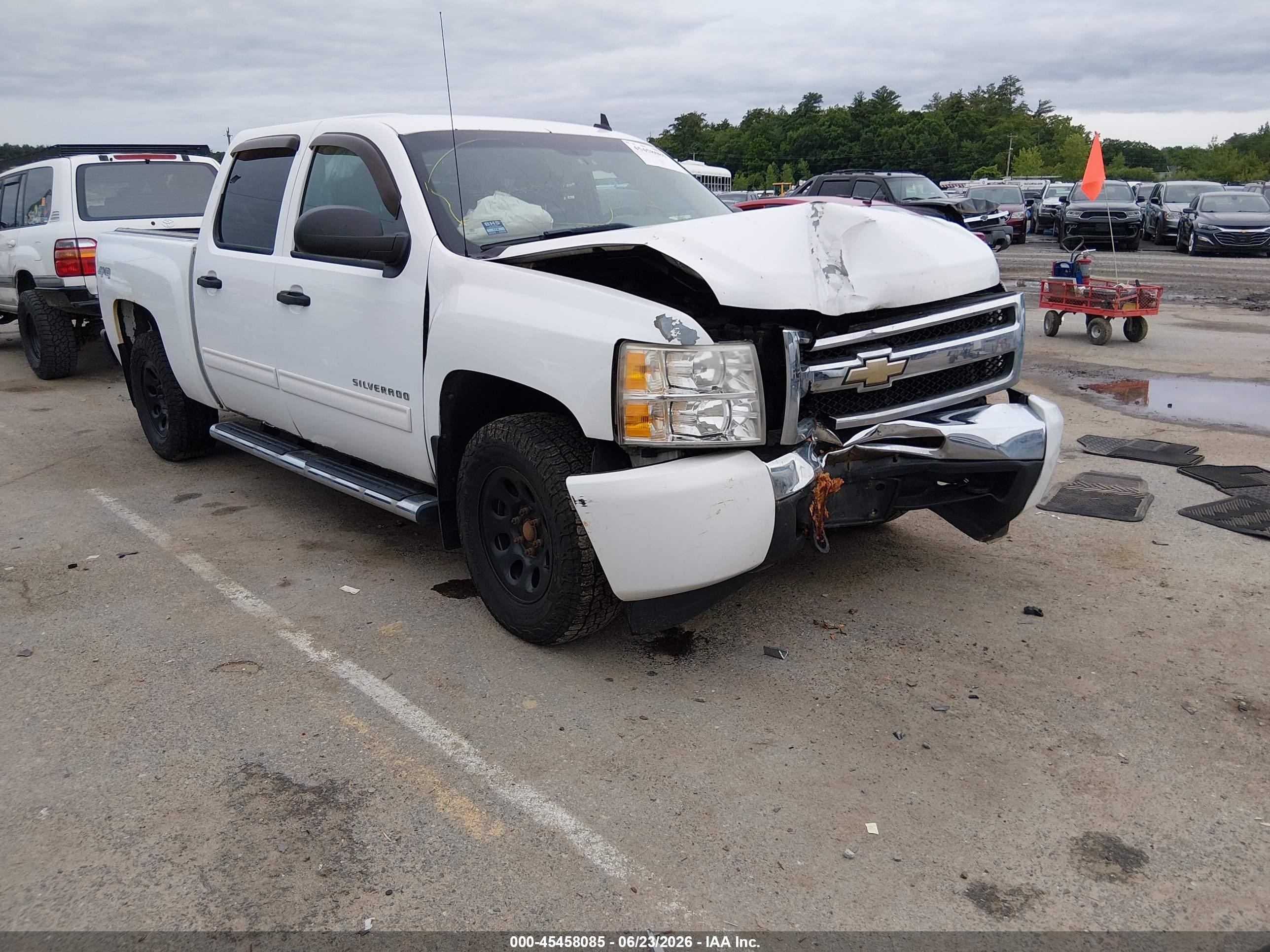 2010 Chevrolet Silverado 1500 Ls White vin: 3GCRKREA9AG179062