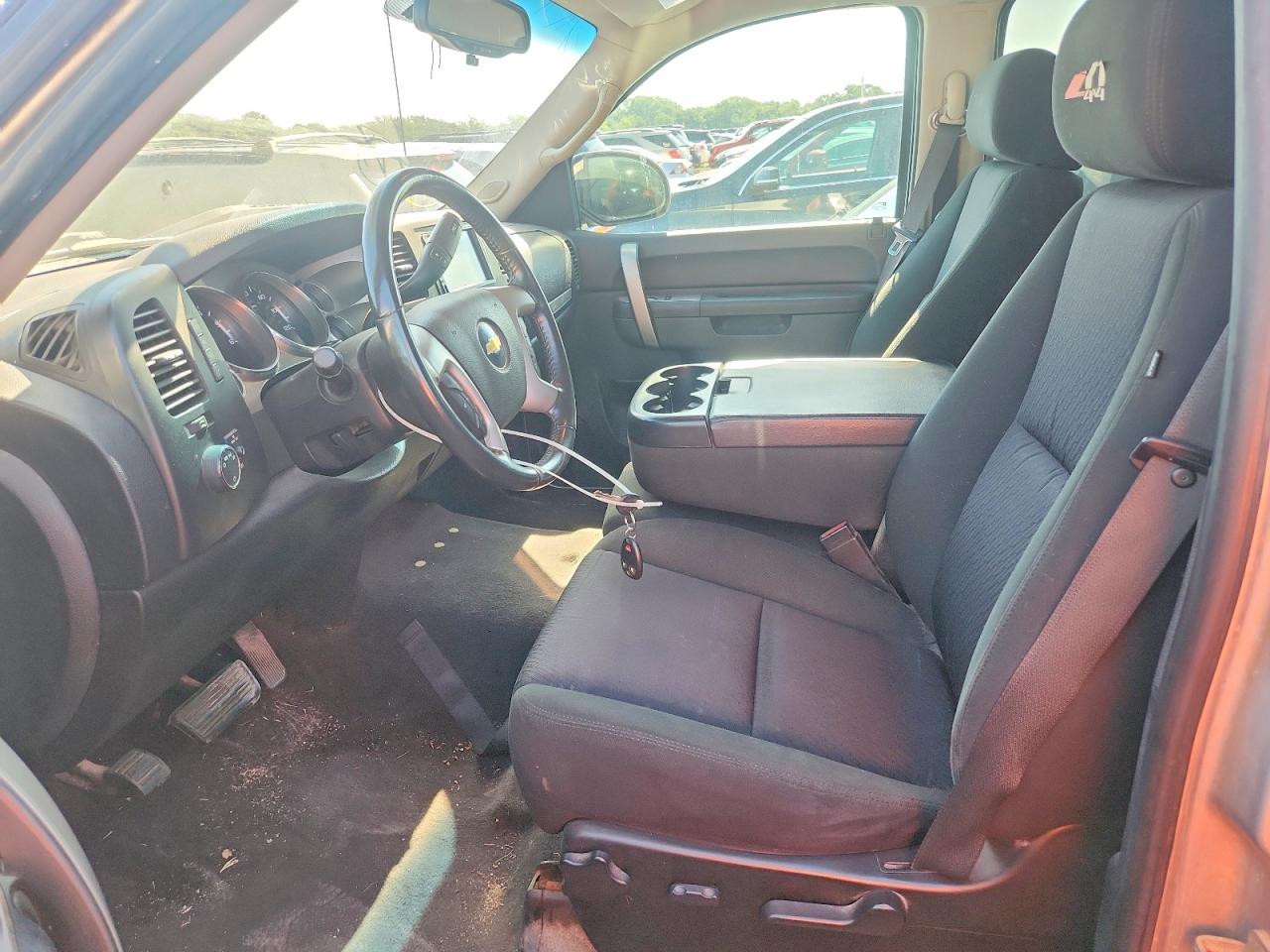 2010 Chevrolet Silverado K1500 Lt Серебряный vin: 3GCRKSE30AG267765