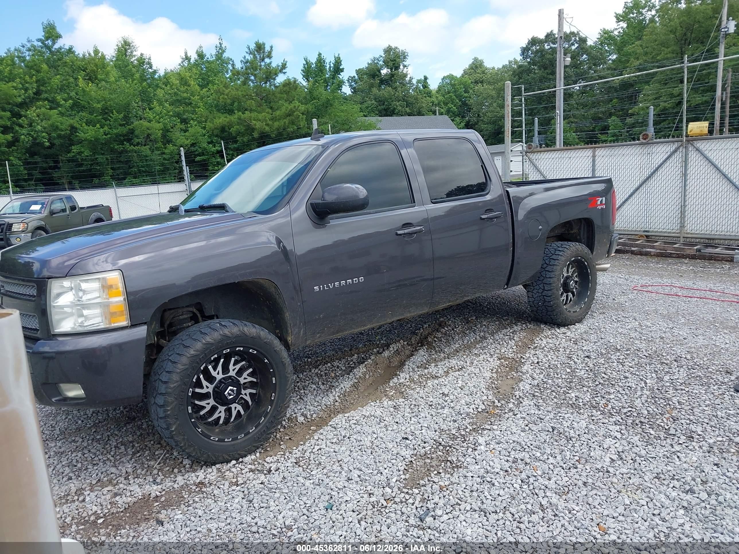 2010 Chevrolet Silverado 1500 Lt Gray vin: 3GCRKSE3XAG107733