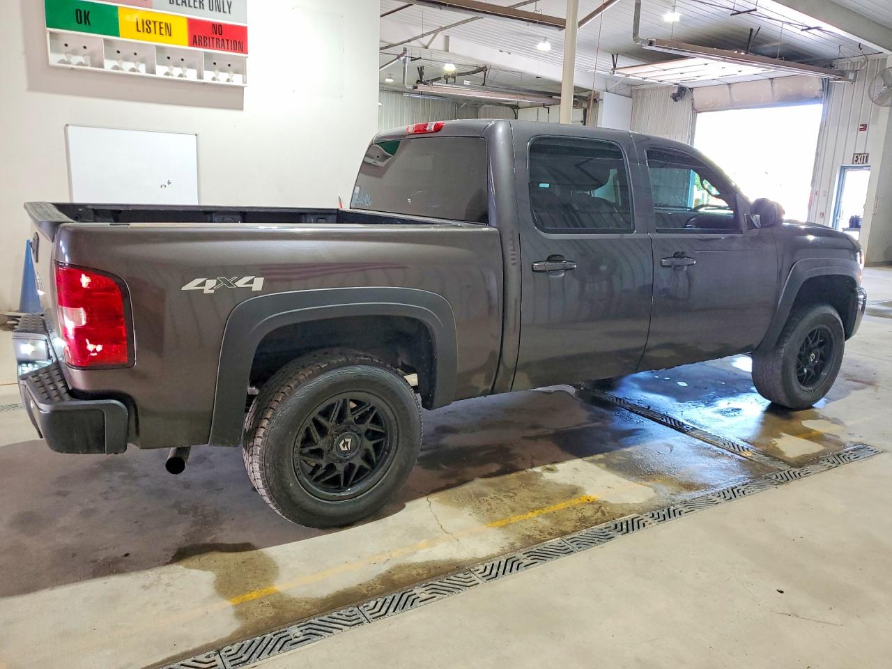 2010 Chevrolet Silverado K1500 Ltz Серый vin: 3GCRKTE2XAG214908