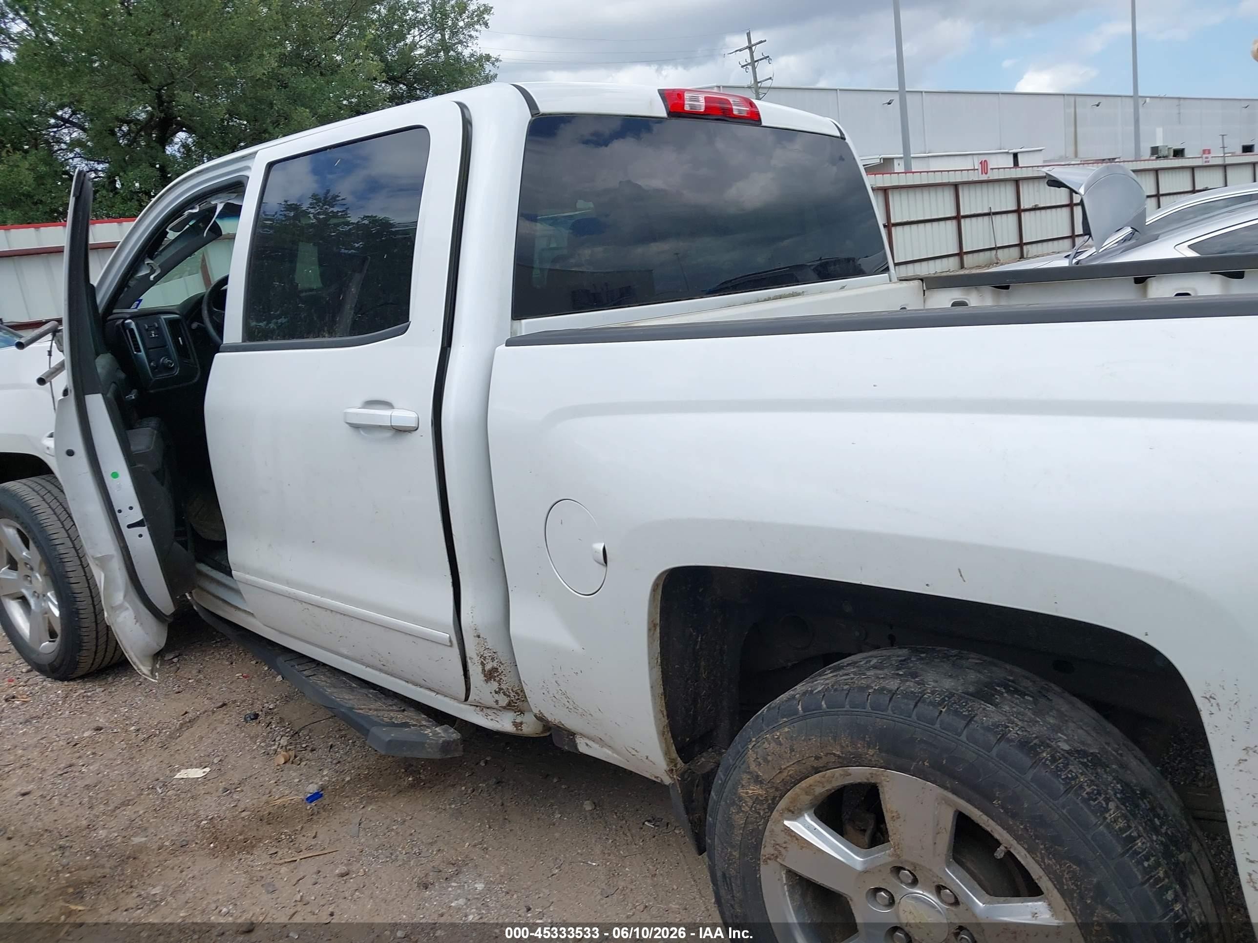 2017 Chevrolet Silverado 1500 Lt White vin: 3GCUCREC6HG230780