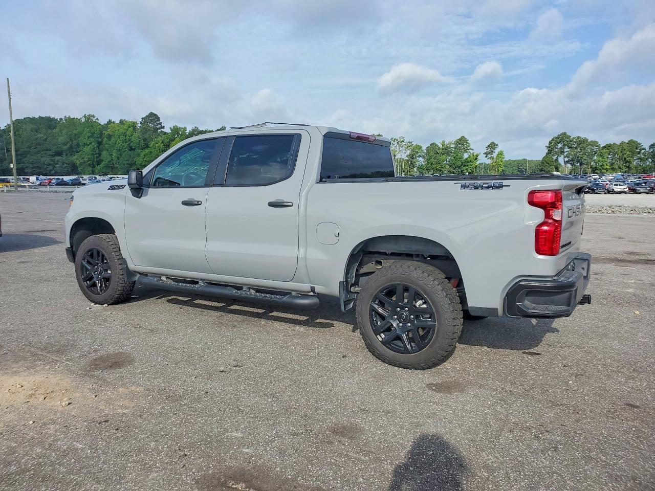 2024 Chevrolet Silverado K1500 Trail Boss Custom Gray vin: 3GCUDCED5RG276329