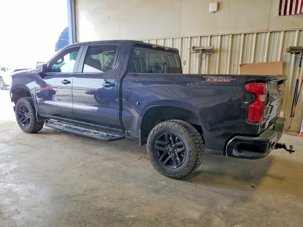 2024 Chevrolet 1500 Black vin: 3GCUDCED6RG249897